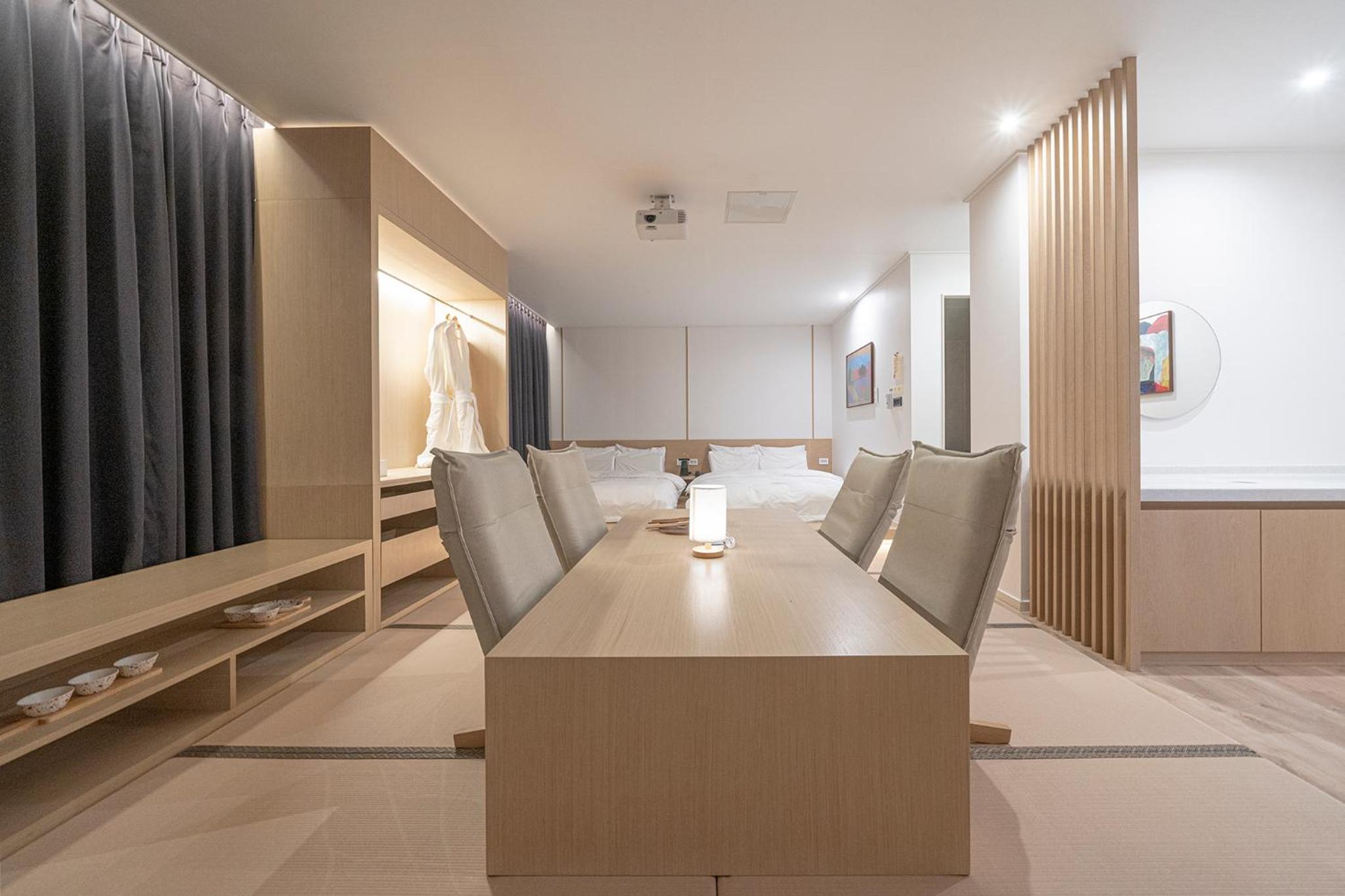 Tatami Deluxe Suite - Photo 1