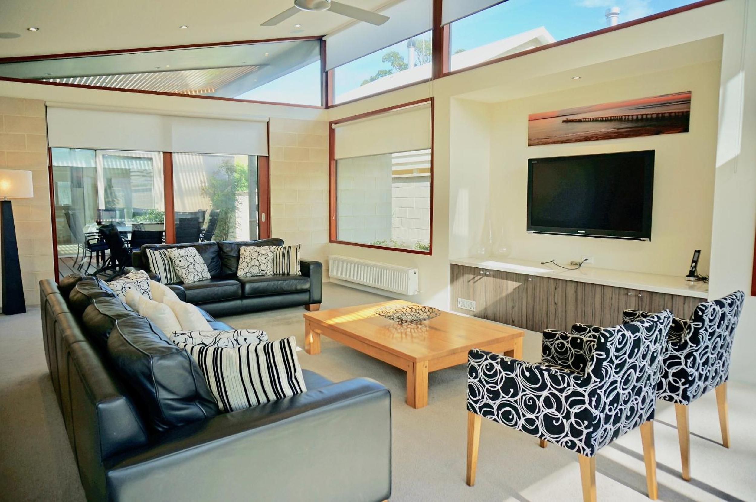 Four-Bedroom House photo 1