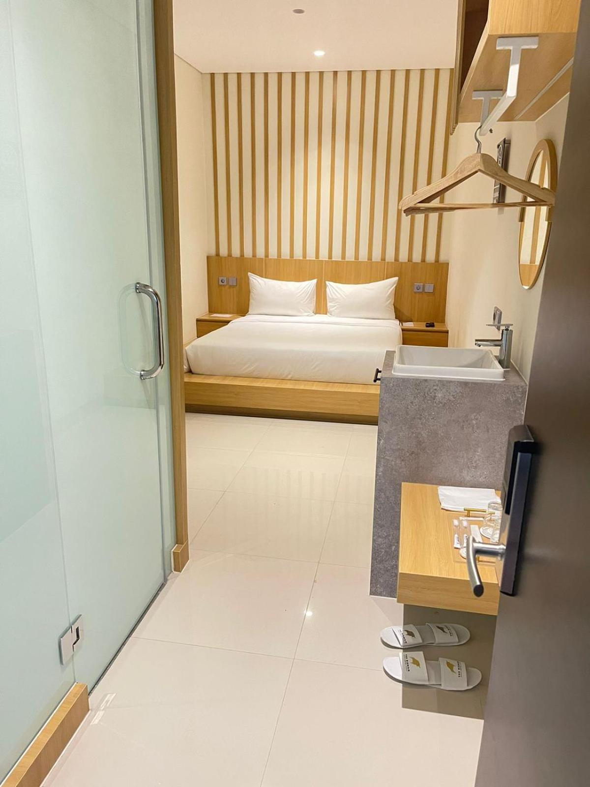 Deluxe Double Room (No Window) photo 1