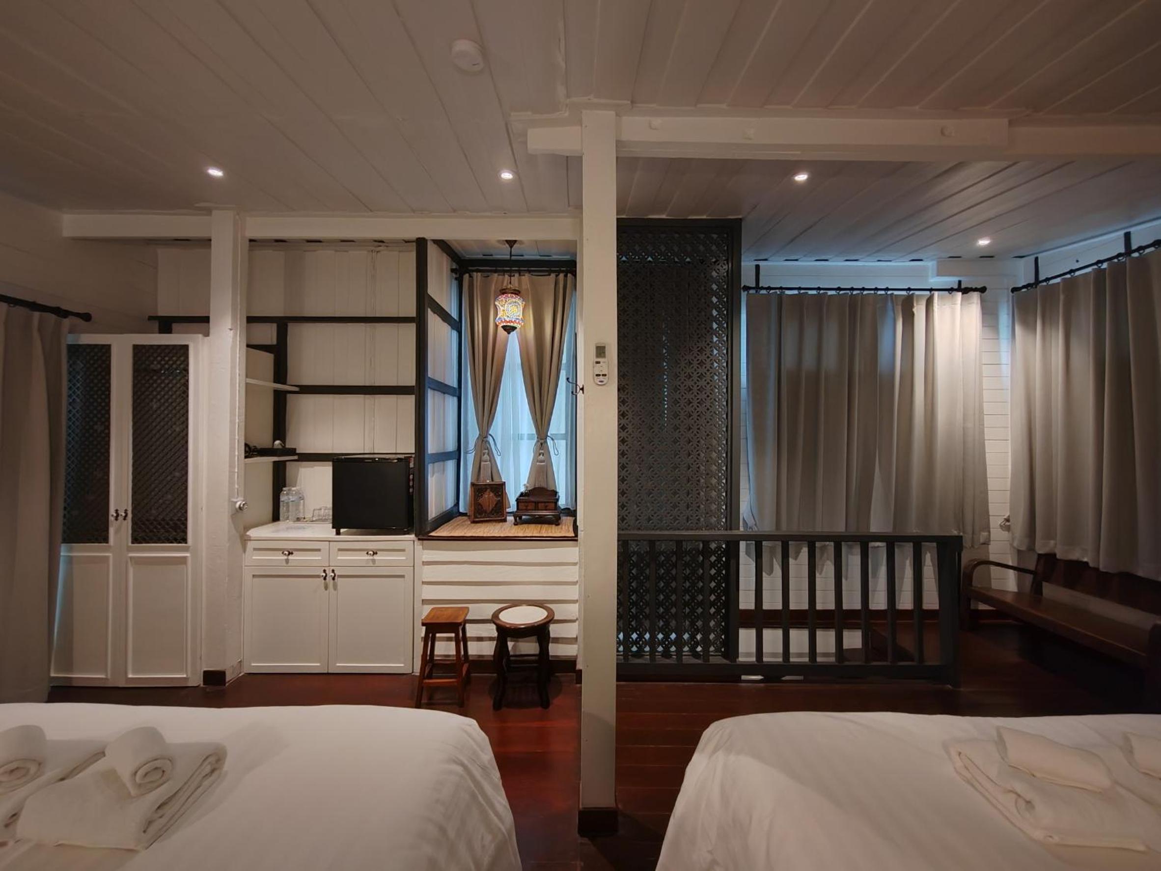 Deluxe Double Room with Balcony photo 1
