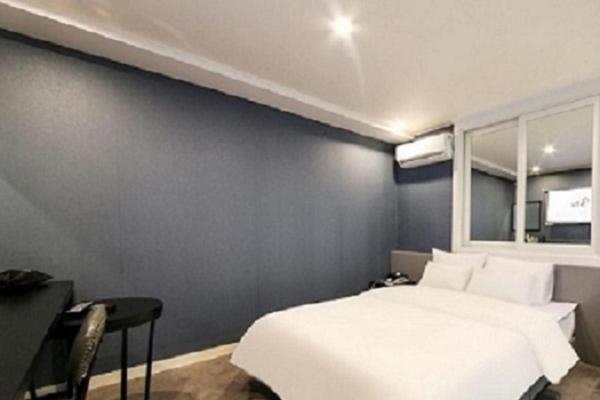 Deluxe Room - Photo 10