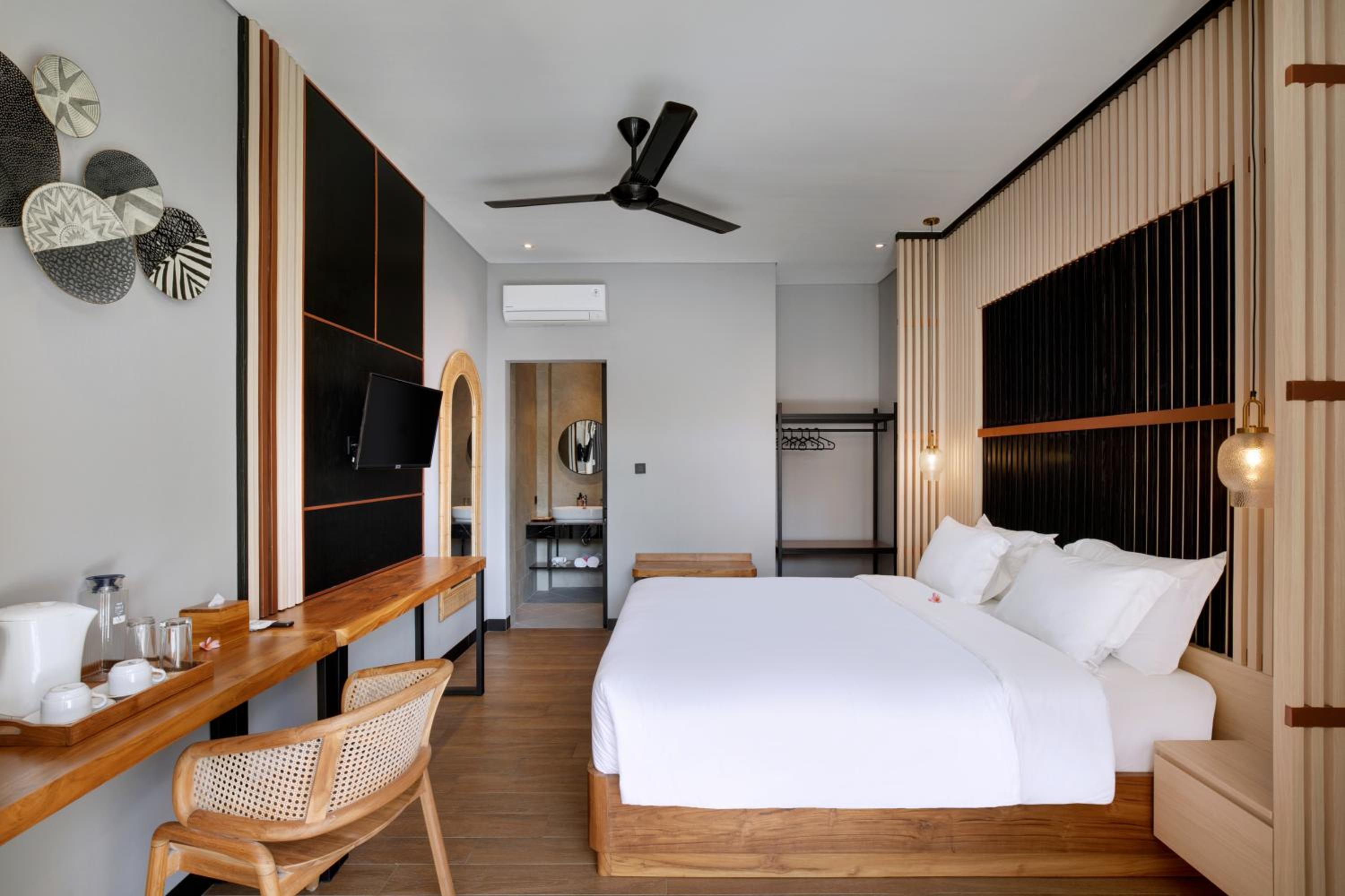 Deluxe Room - Photo 3