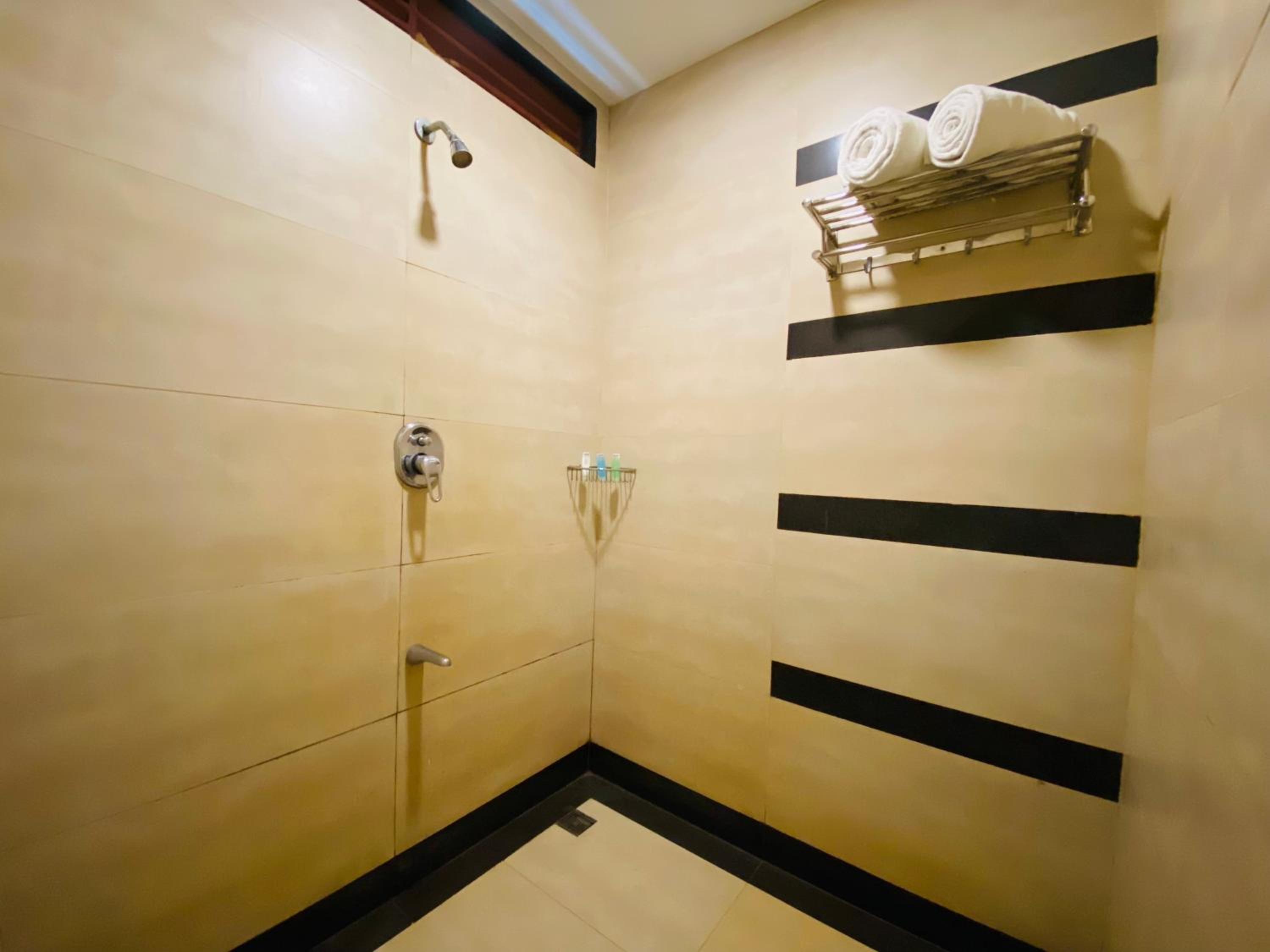 Deluxe Triple Room photo 3