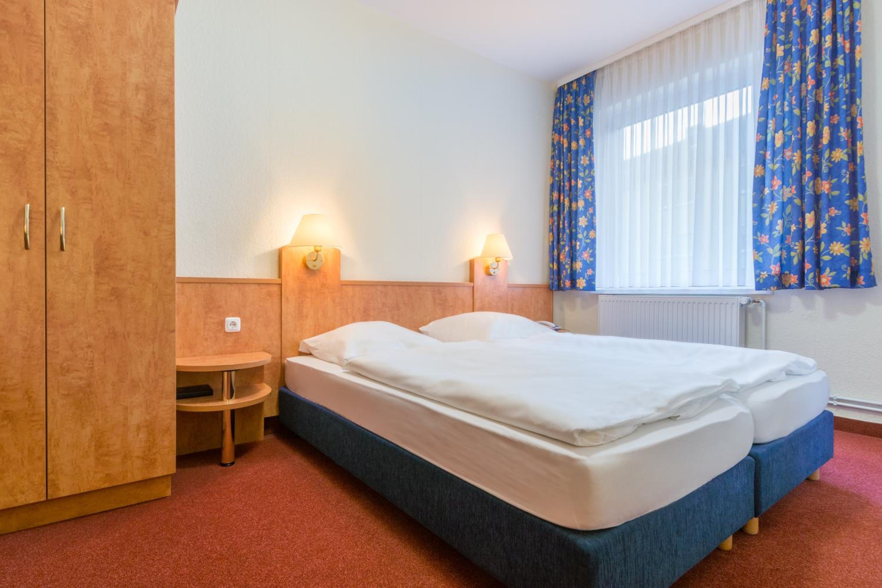 Double Room - Photo 4