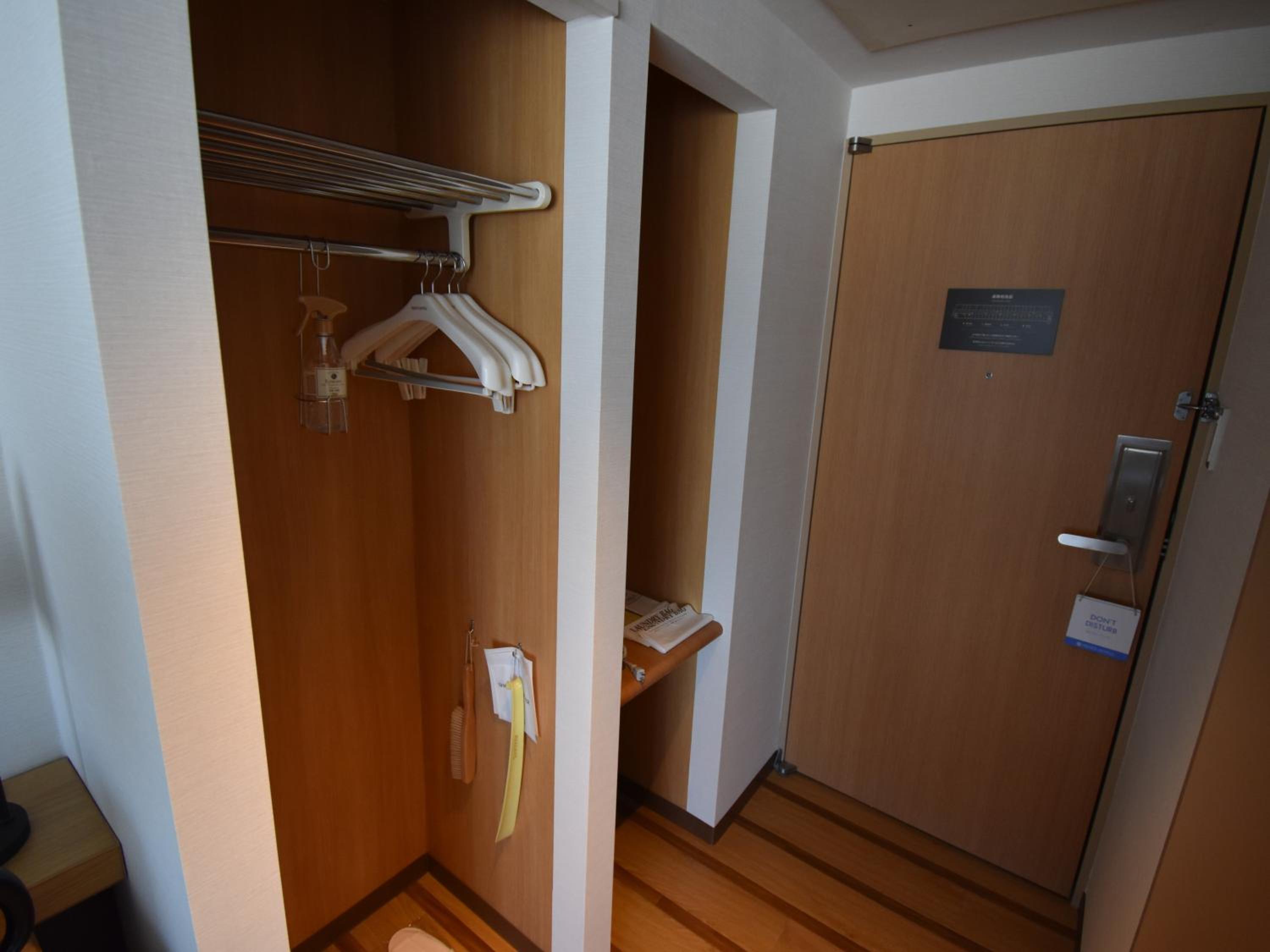 Premium Mountain View Twin - Photo 3