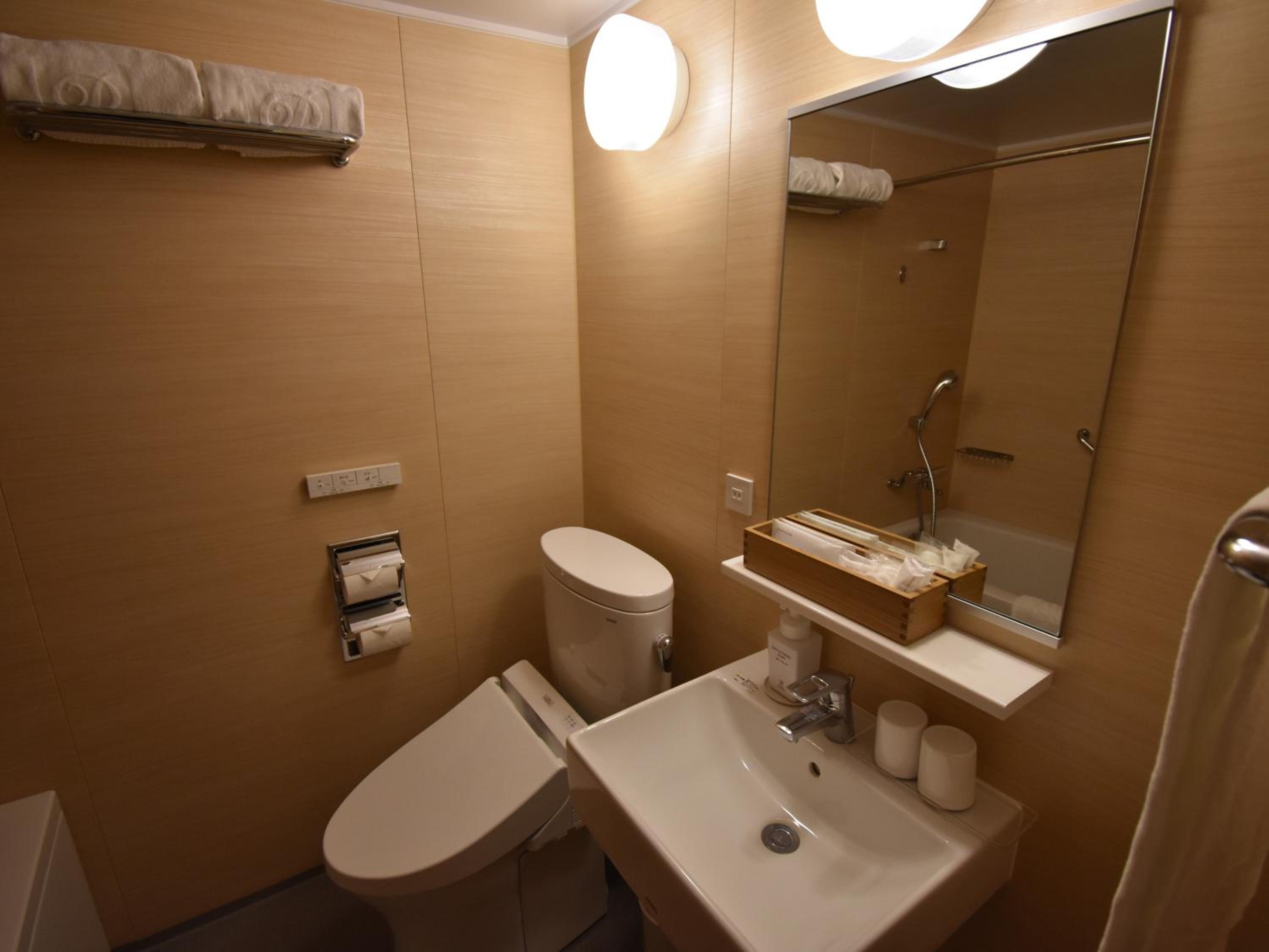 Premium Ocean View Twin - Photo 2