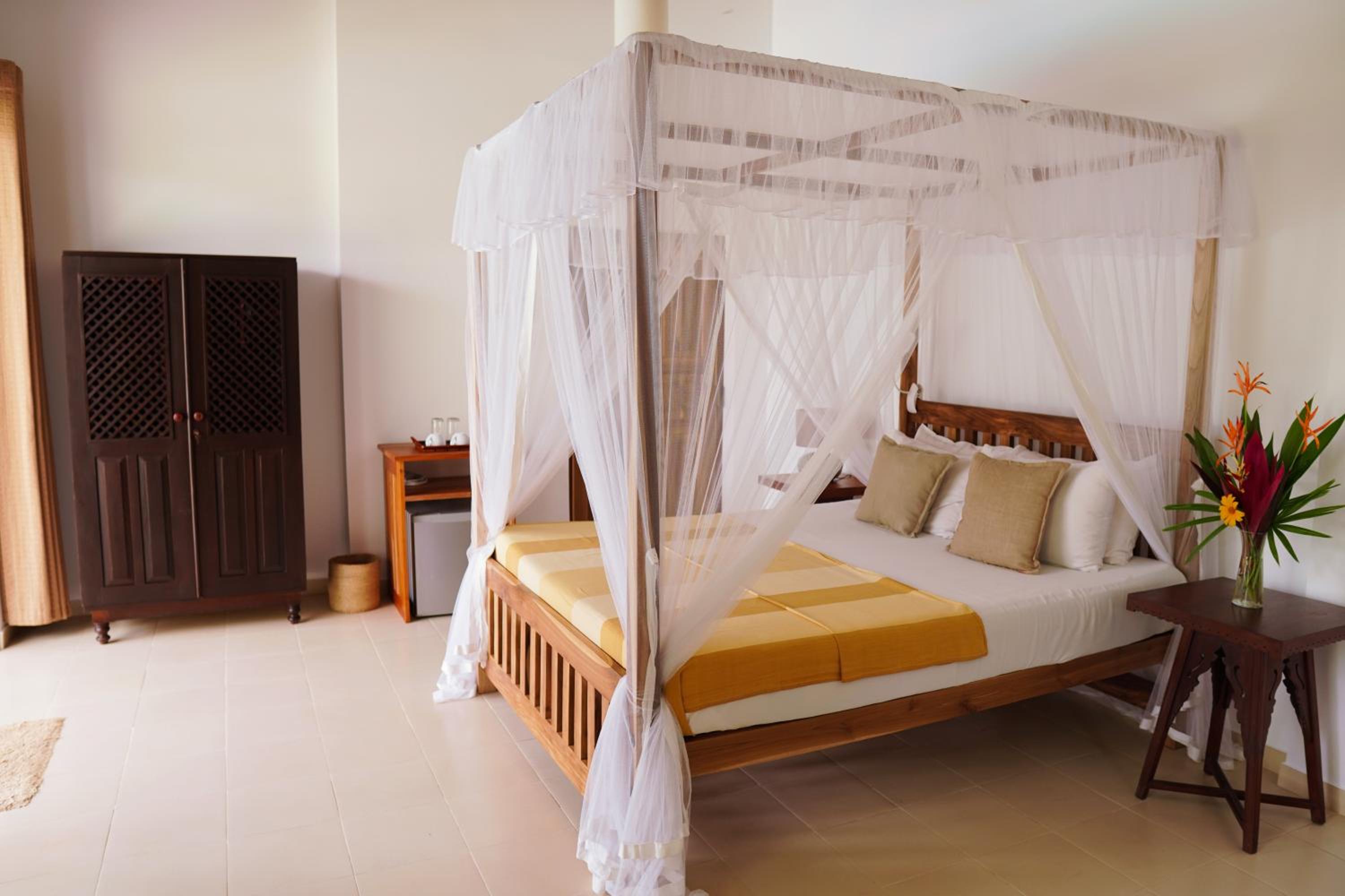 Double Room with Pool View