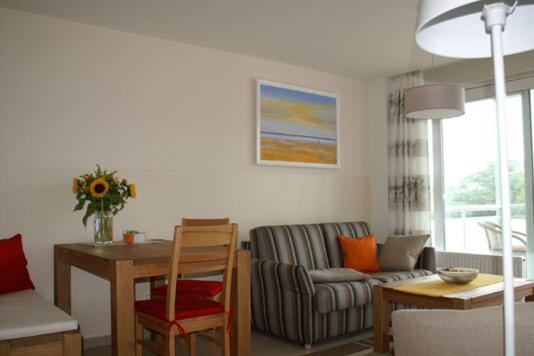 Apartment with Balcony photo 1