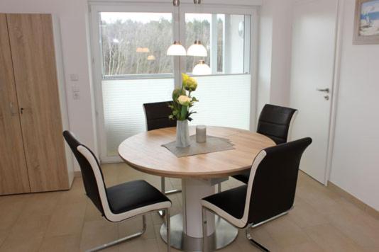 Apartment with Balcony photo 2