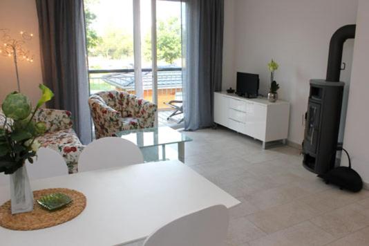 Apartment with Balcony photo 1