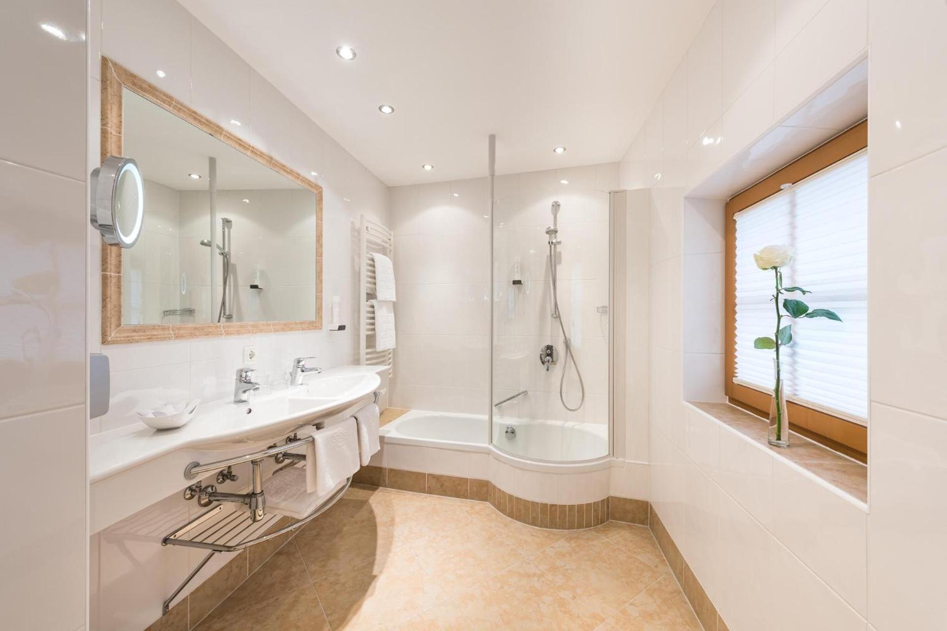 Superior Double Room with Bath