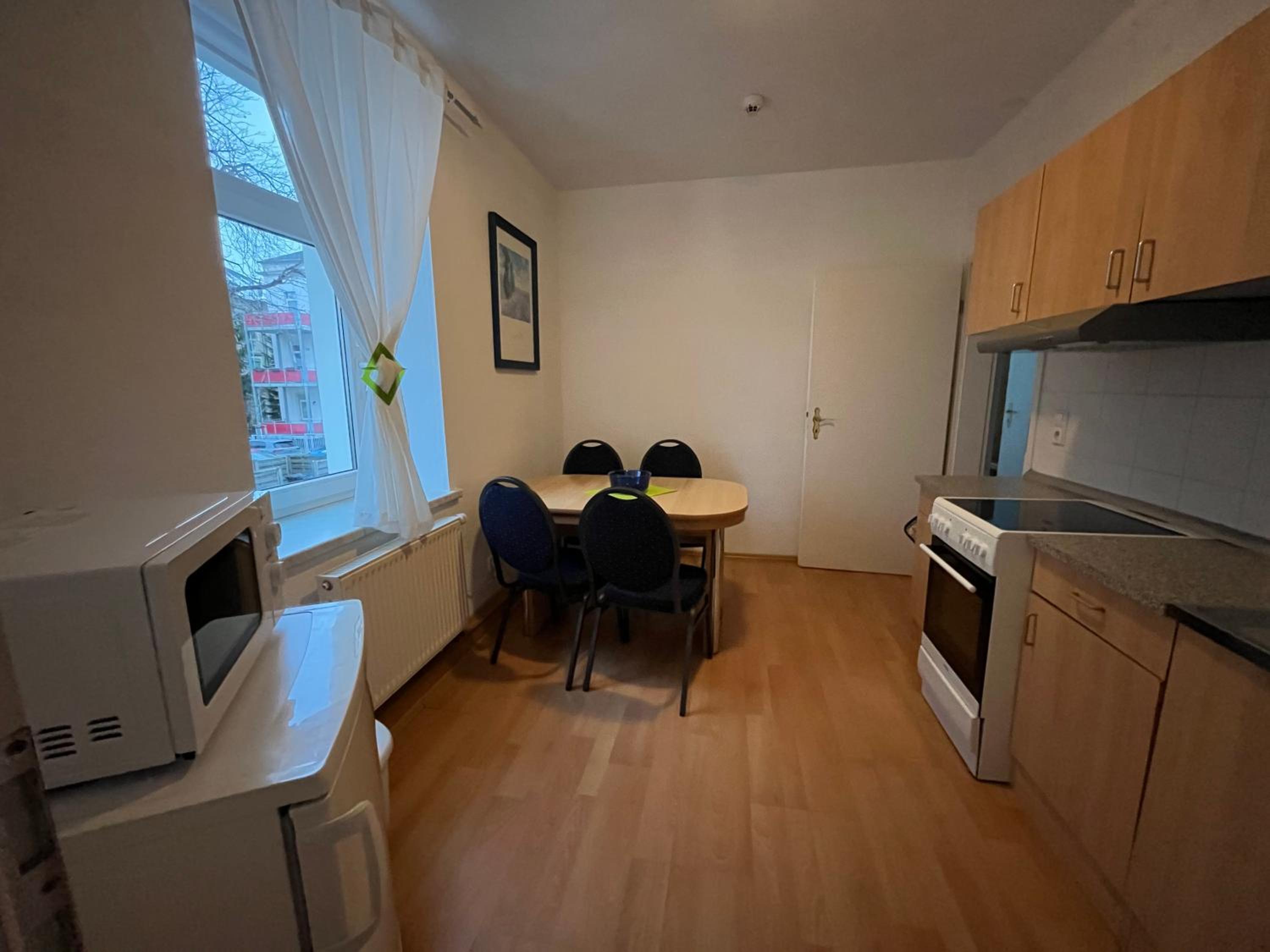 Apartment photo 3
