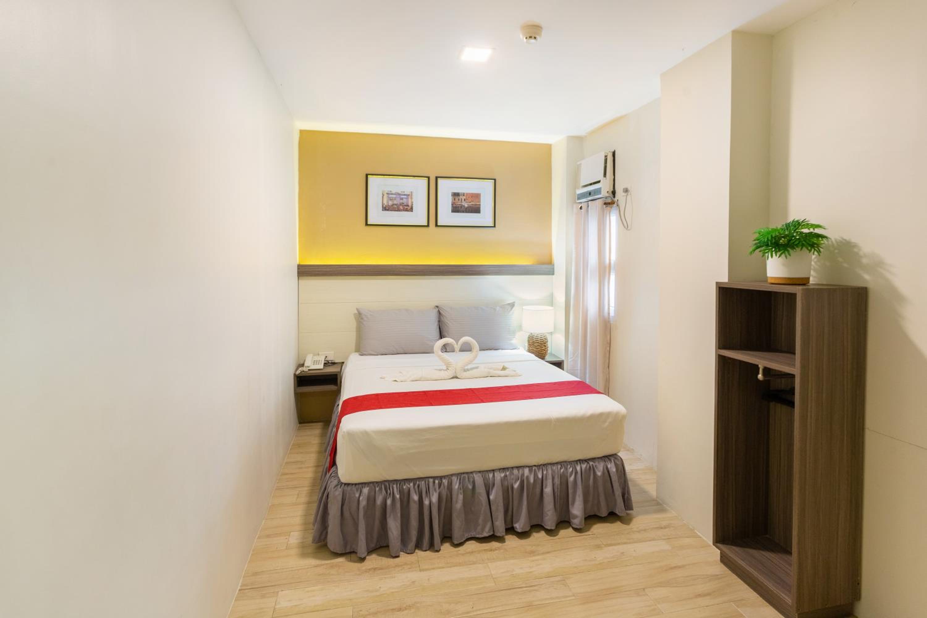 Deluxe Double Room - Photo 4