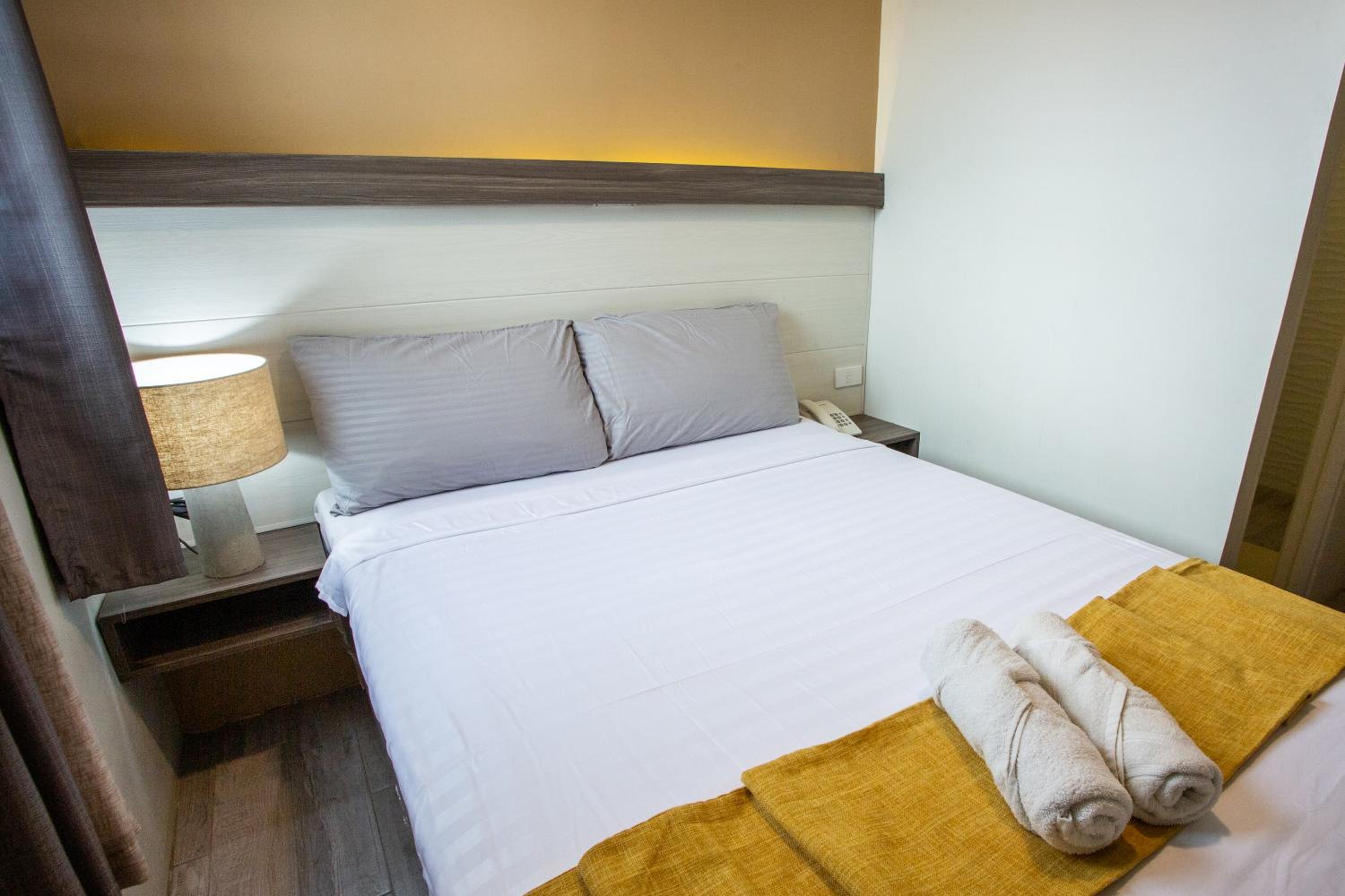 Standard Double Room - Photo 3