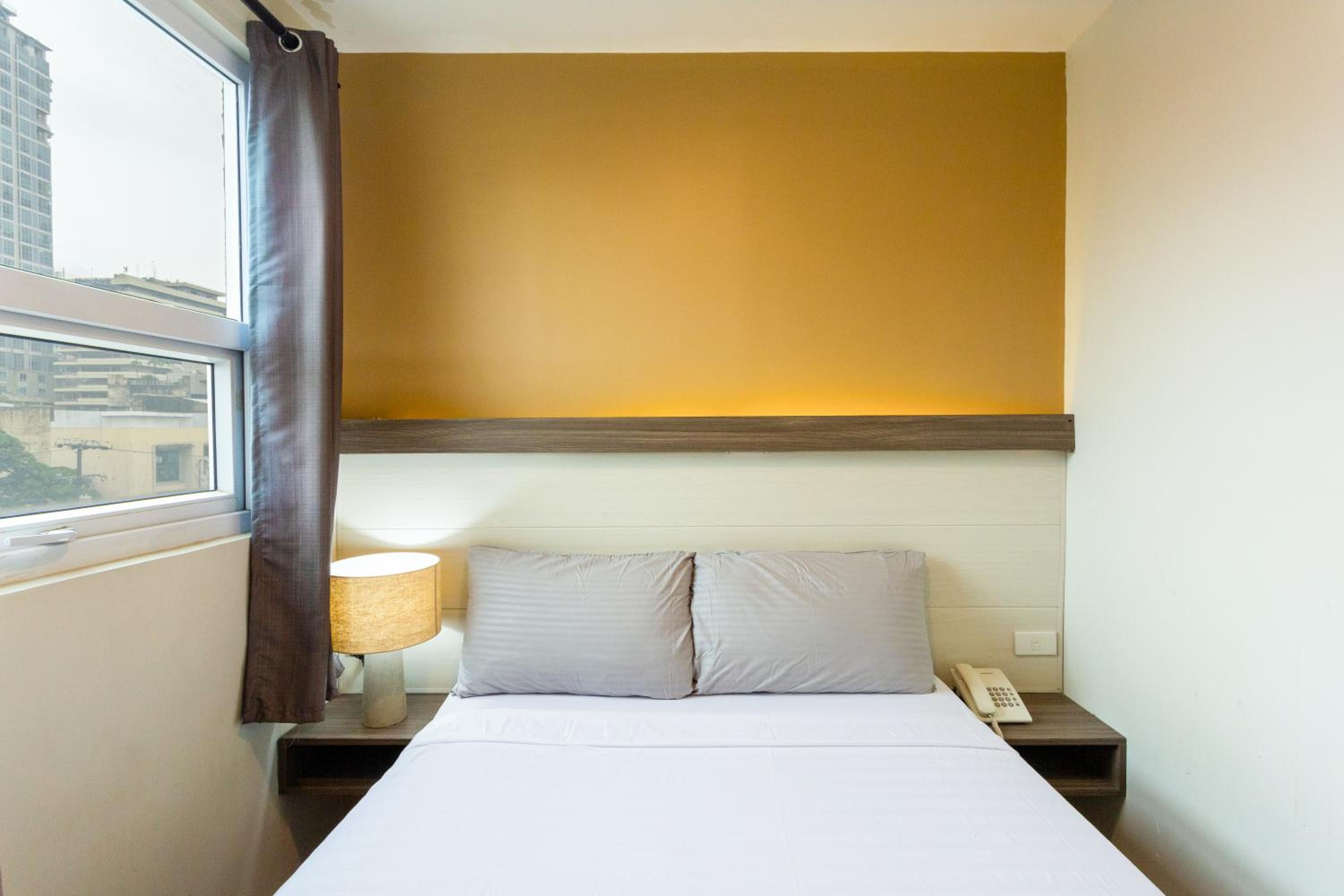 Standard Double Room - Photo 4