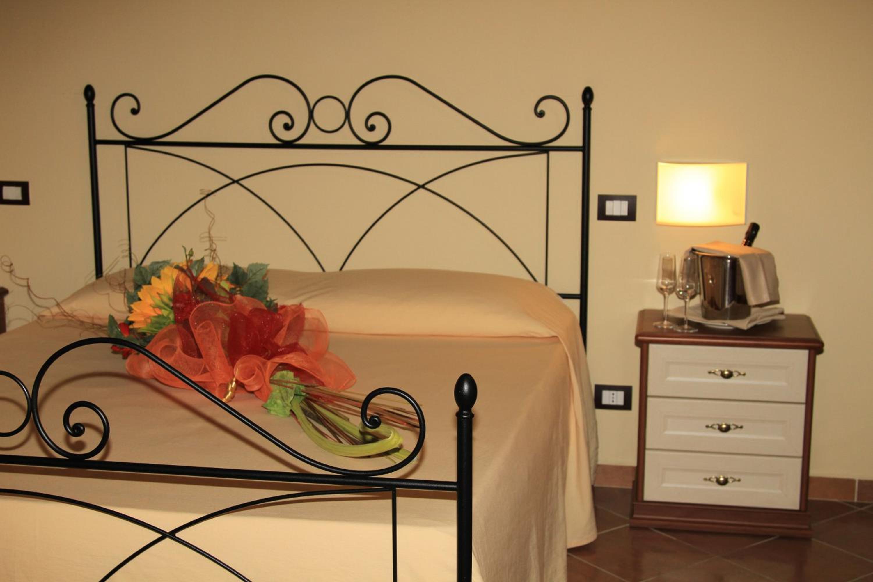 Double or Twin Room - Photo 3