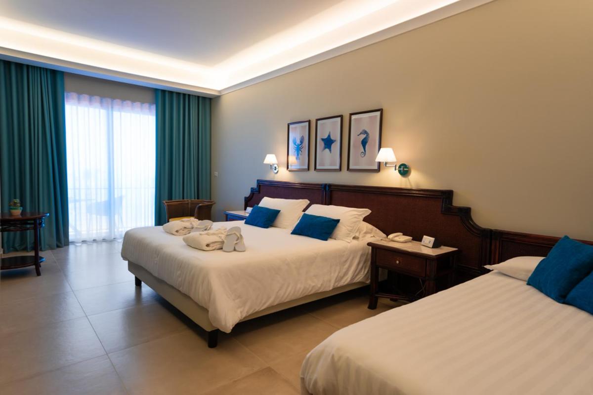Deluxe Double Room with Sea View - Photo 1