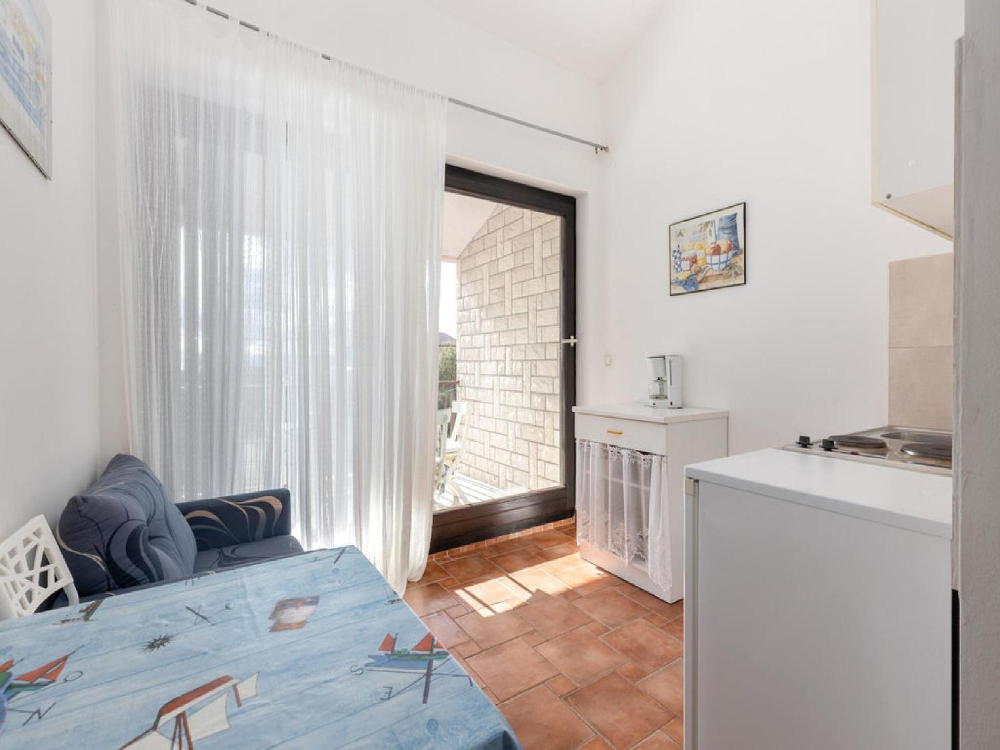 One Bedroom Apartment with Balcony photo 3