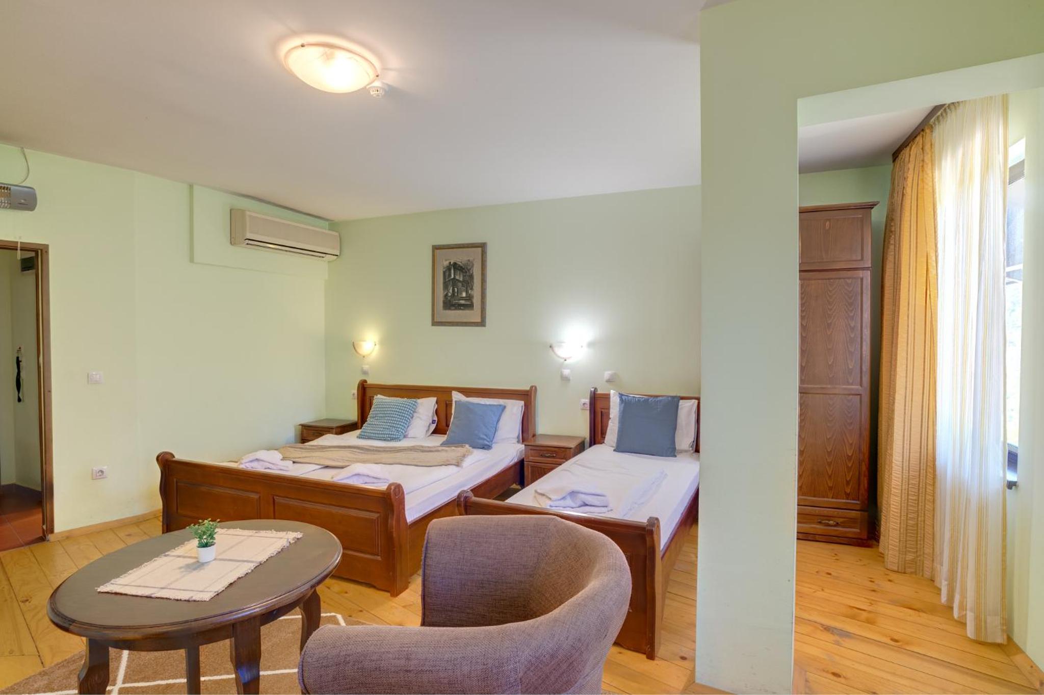 Triple Room photo 2