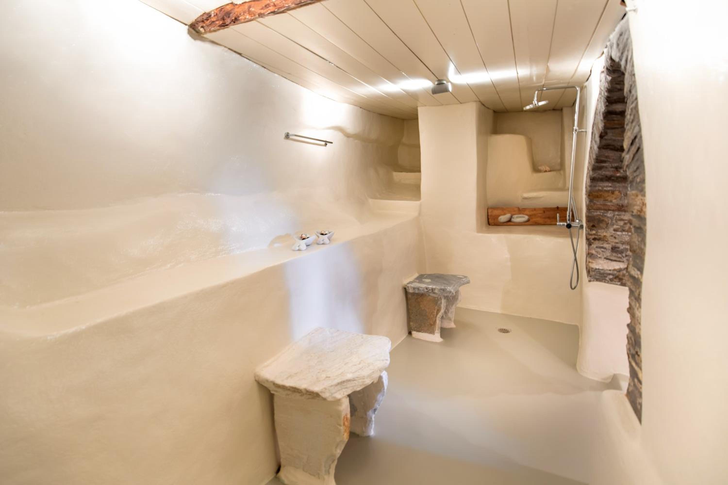 Three-Bedroom E2 House - Photo 22