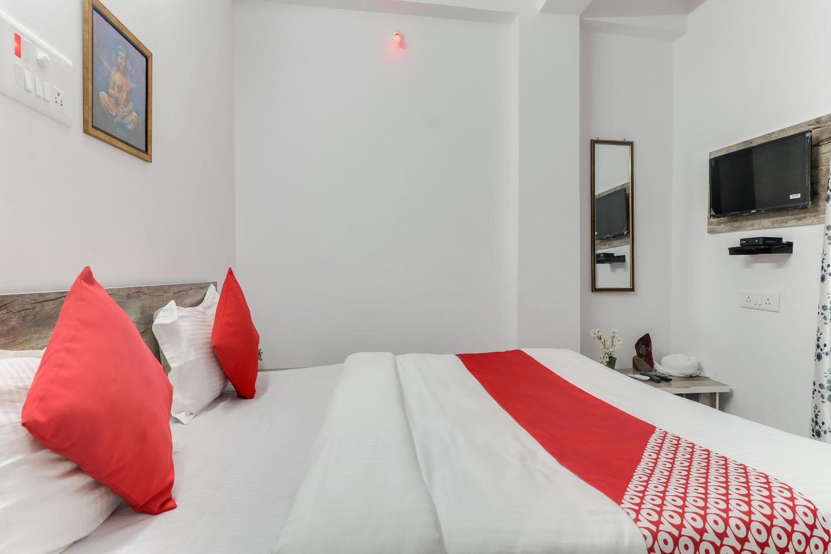 Deluxe Double Room photo 3