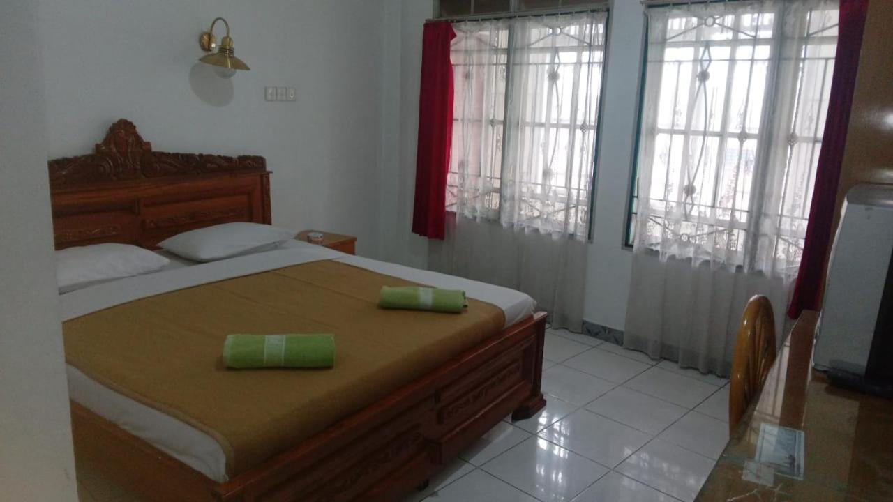 Standard King Room photo 3