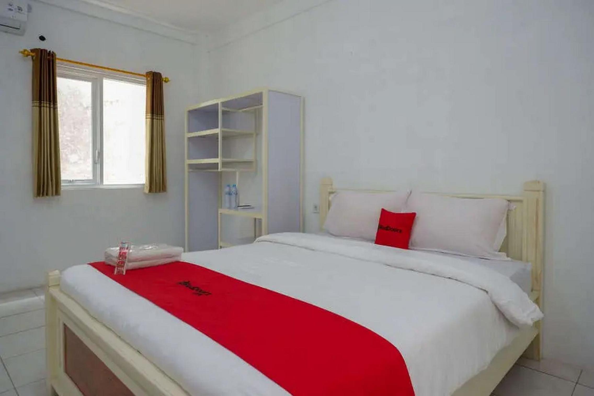 Standard Double Room - Photo 3
