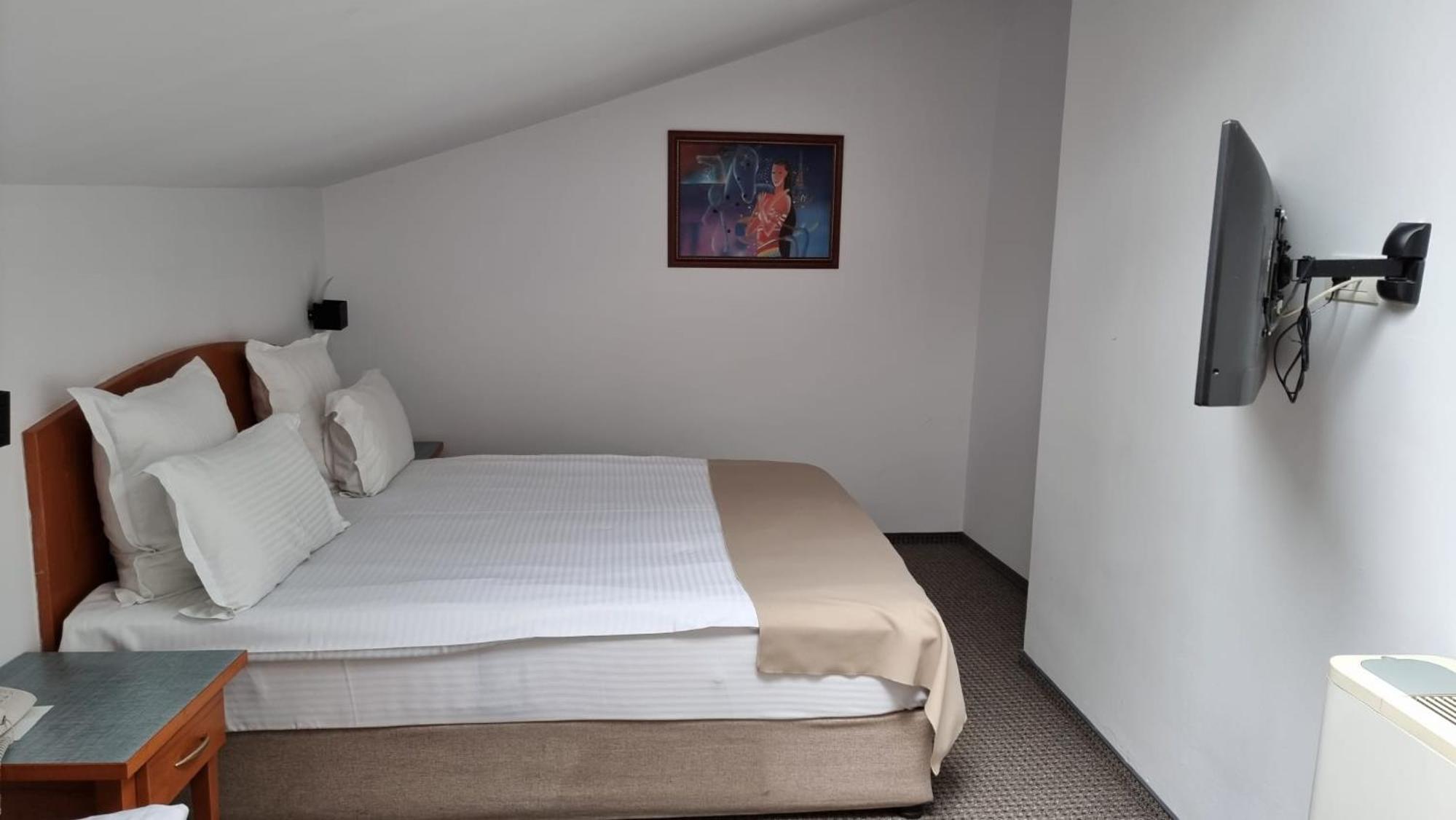 Double Room Attic Style photo 3