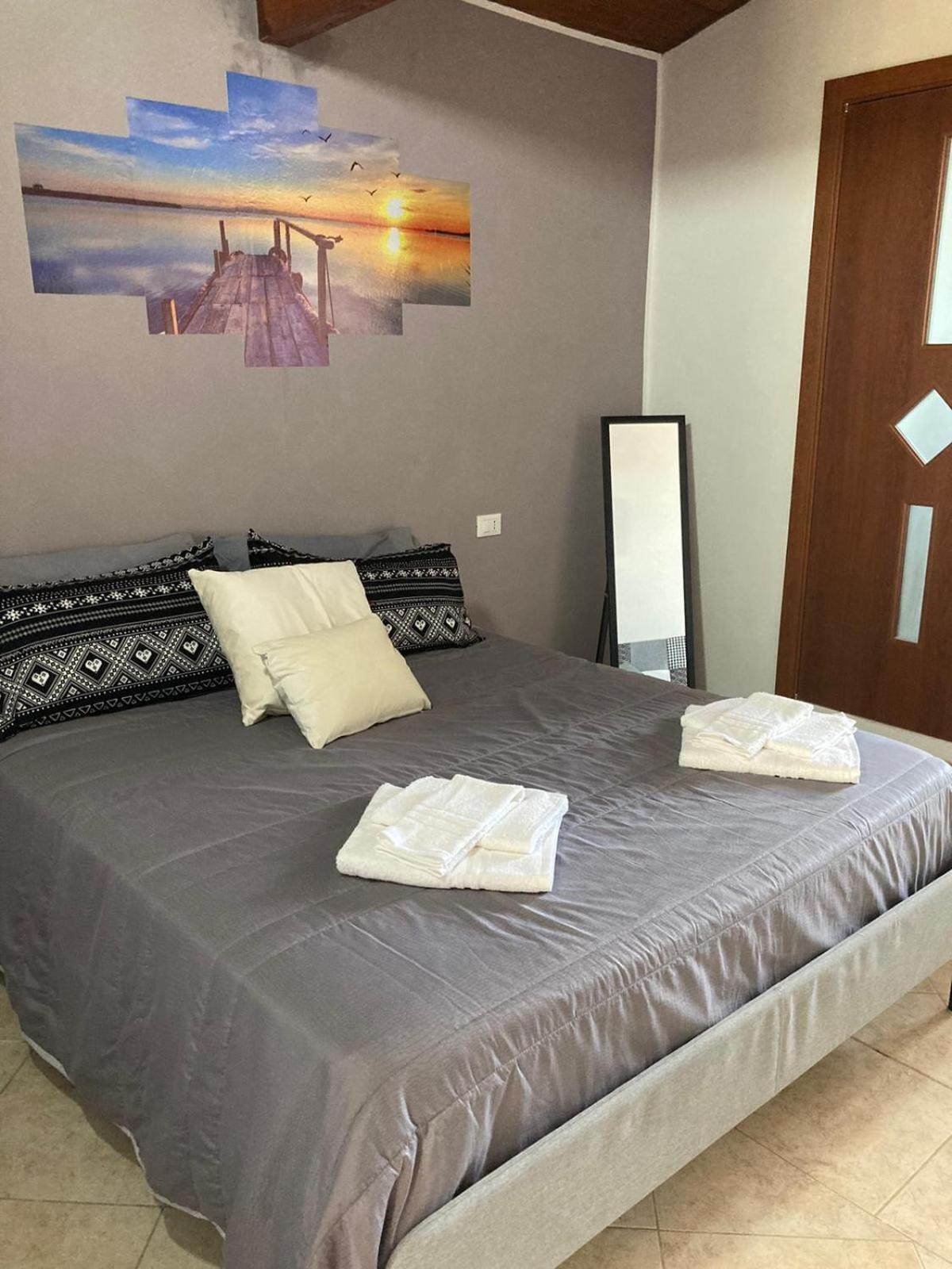 Small Double Room photo 1