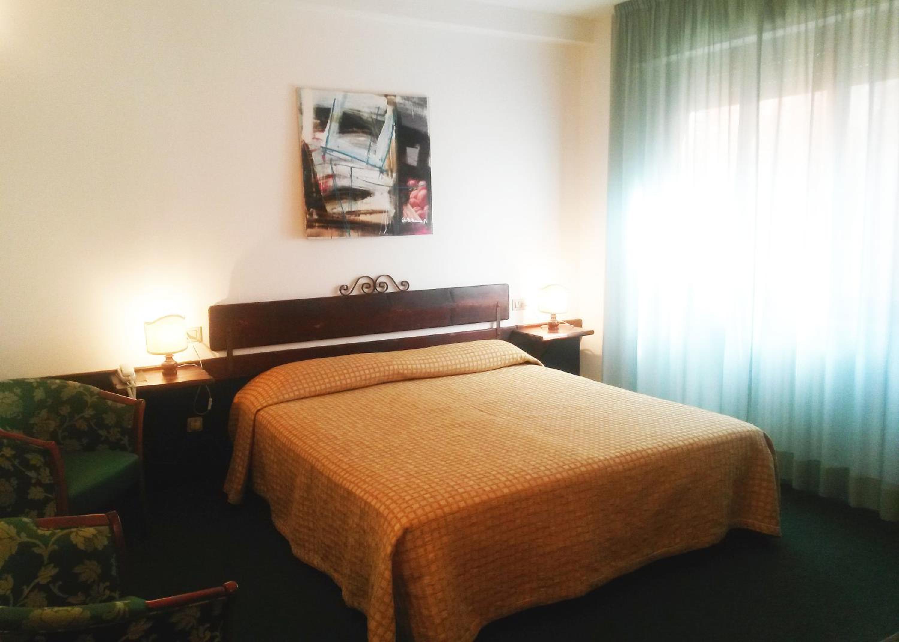 Economy Double Room - Photo 6