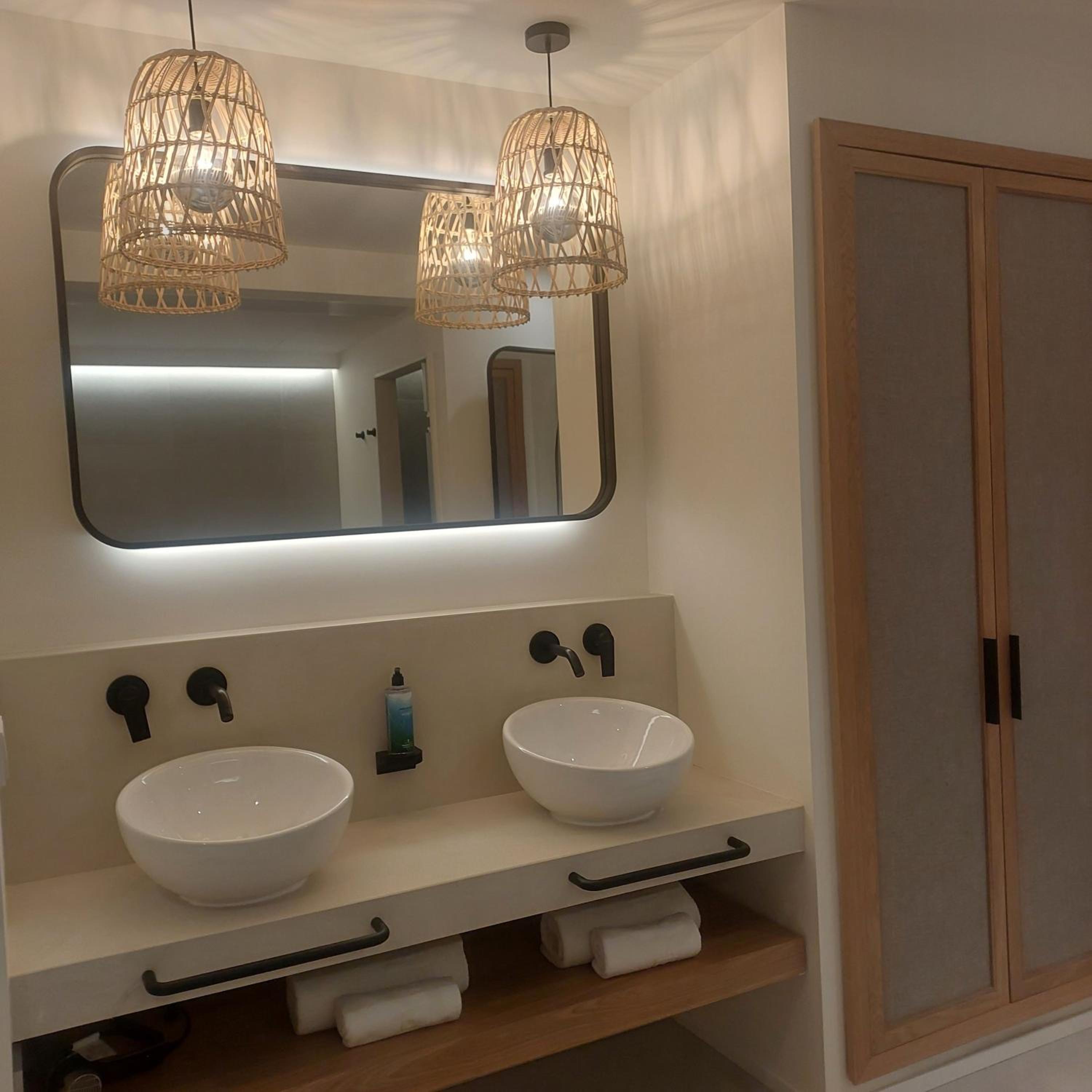 Superior Twin Room with Sea View photo 2