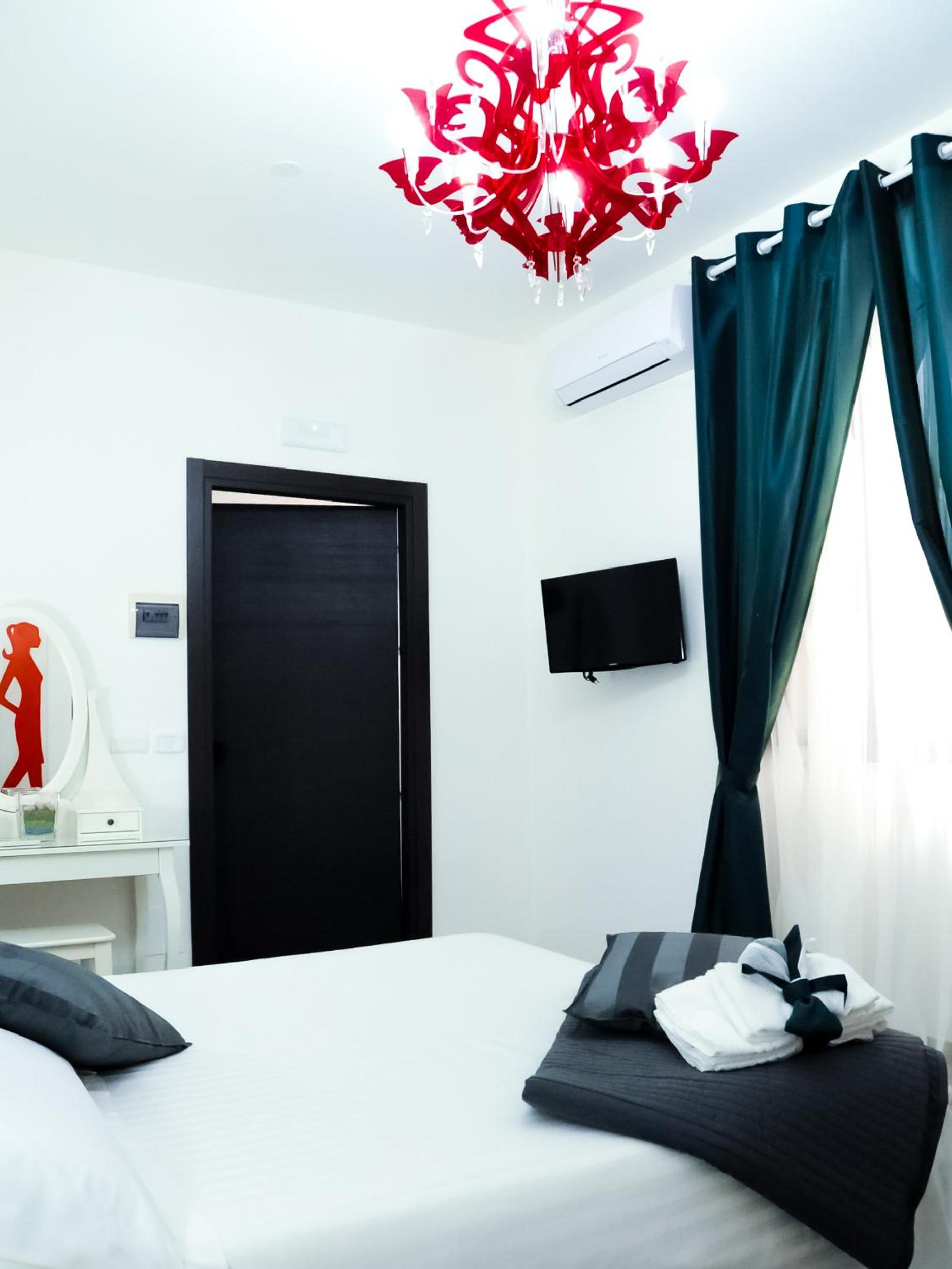Etna Suite Group, Billede 7