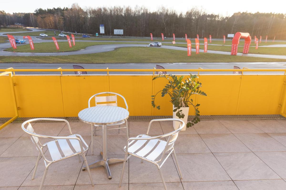 Double Room with Terrace - Photo 2