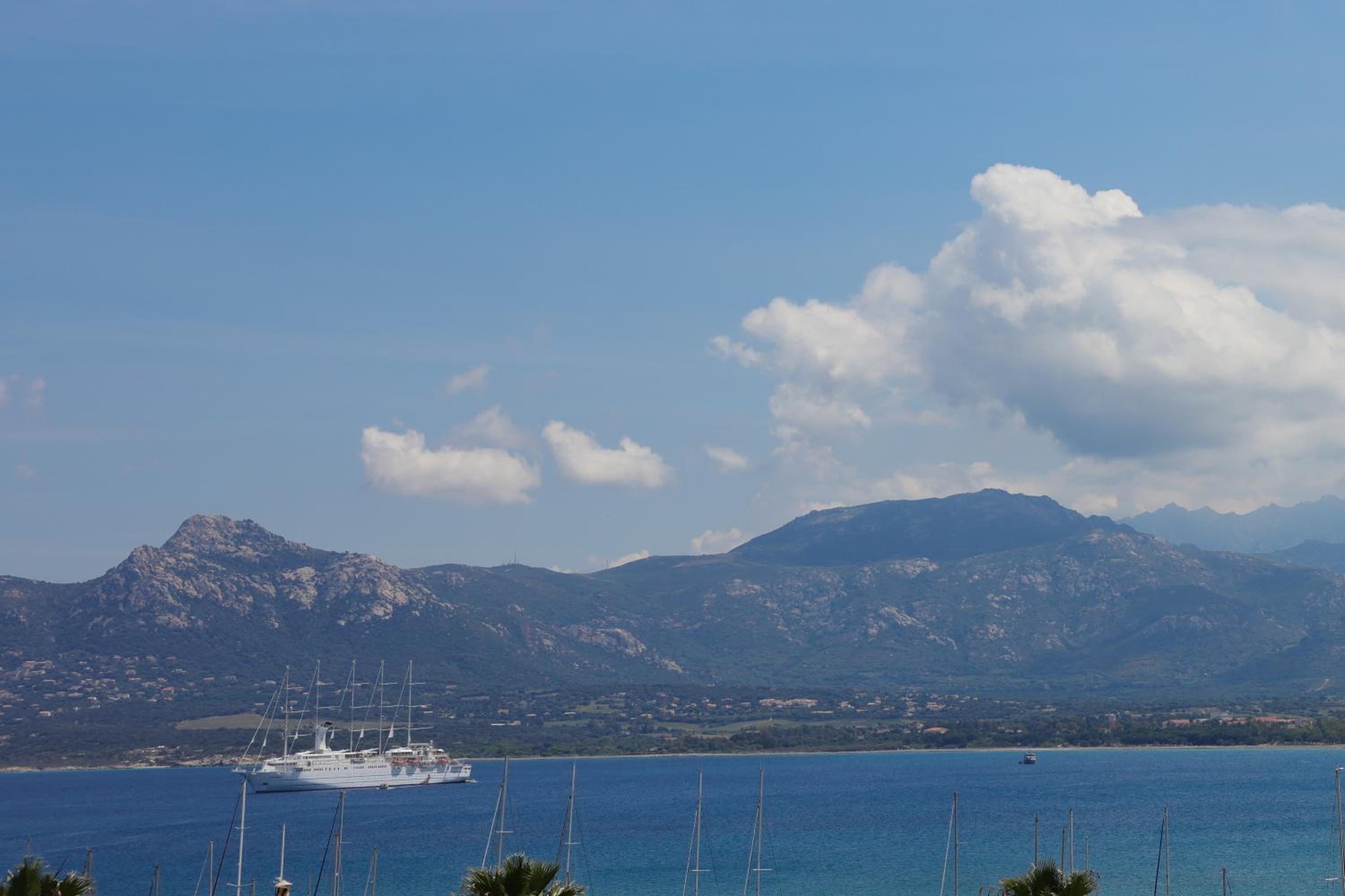 Chambre avec Terrasse – Vue sur Citadelle et Mer