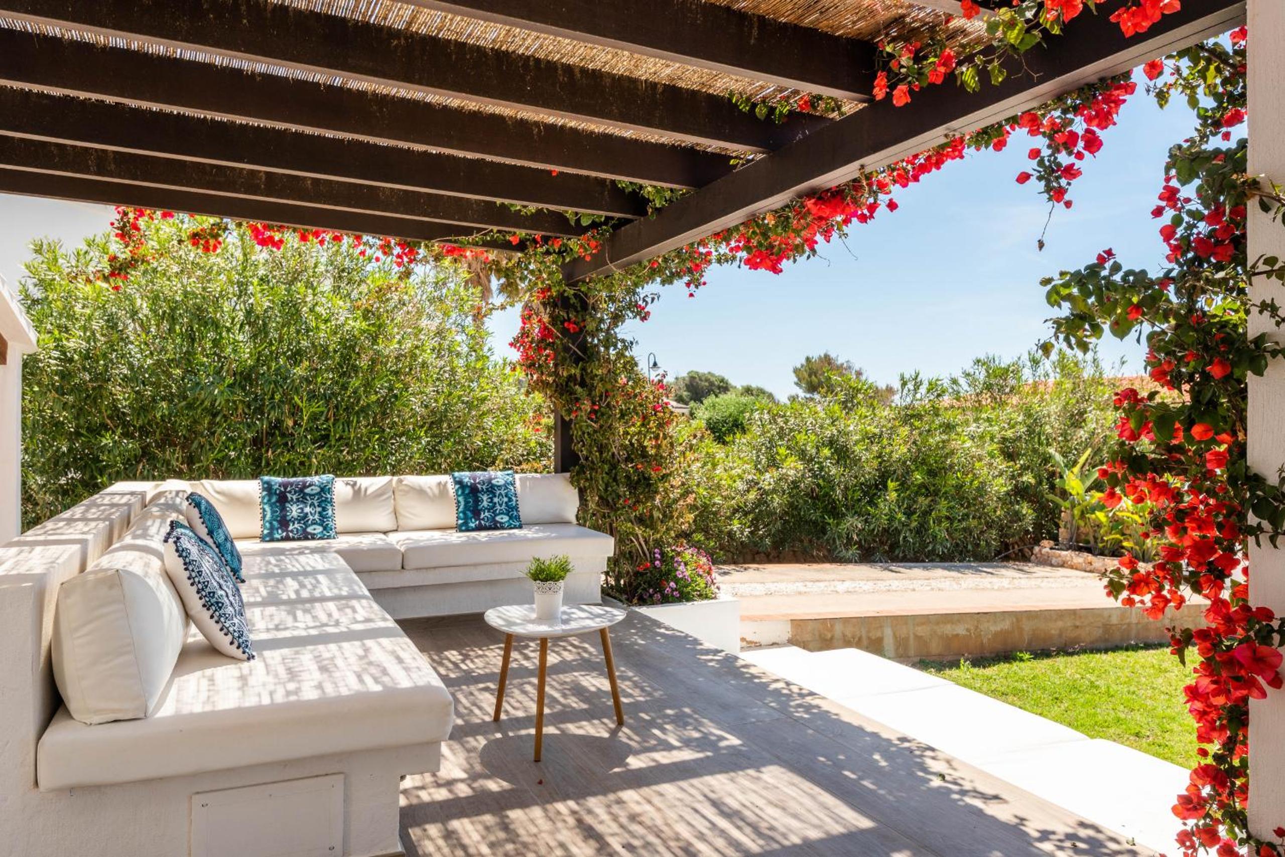 Villa photo 2
