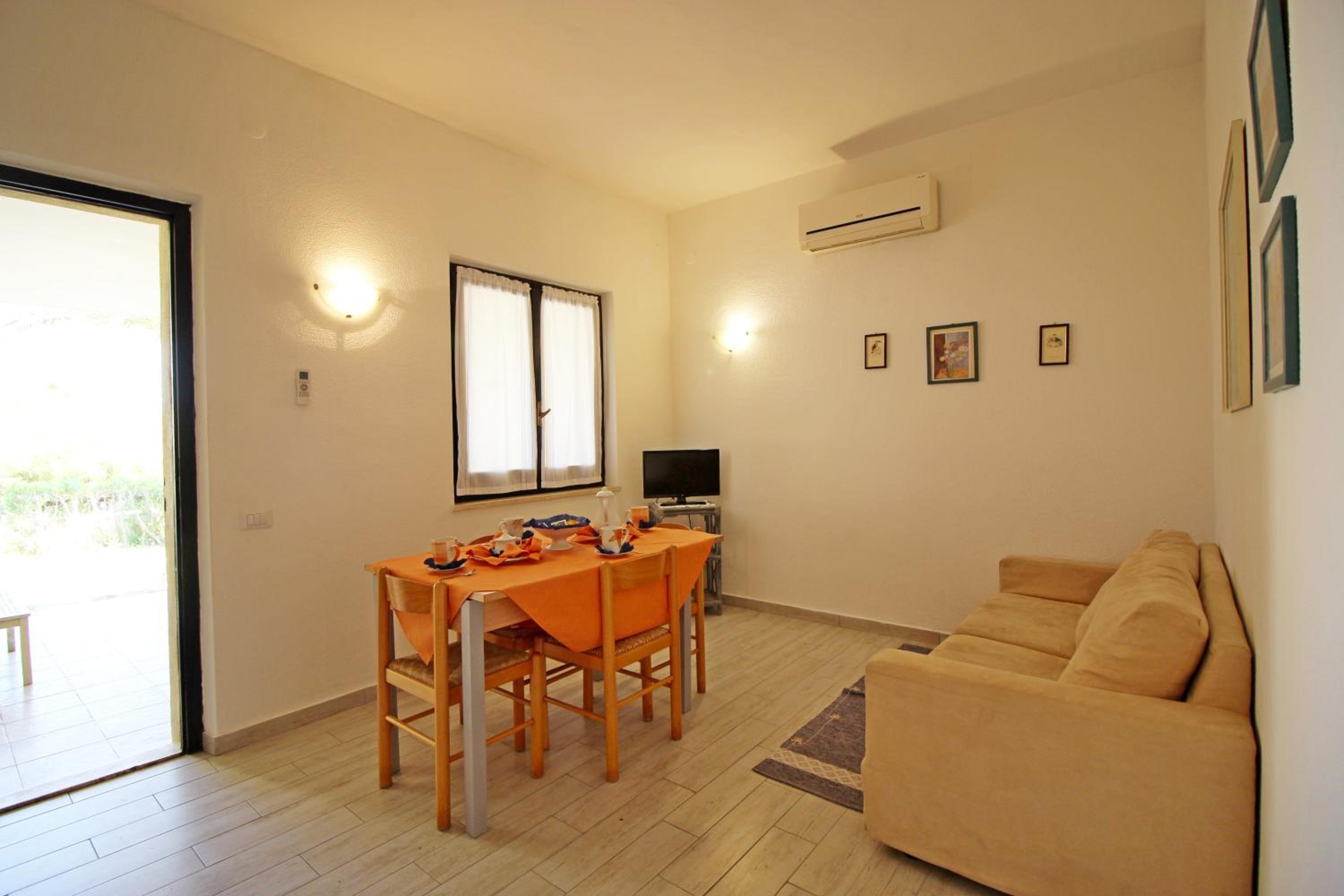 Two-Bedroom Apartment (6 Adults) - Via Delle Tuie photo 1