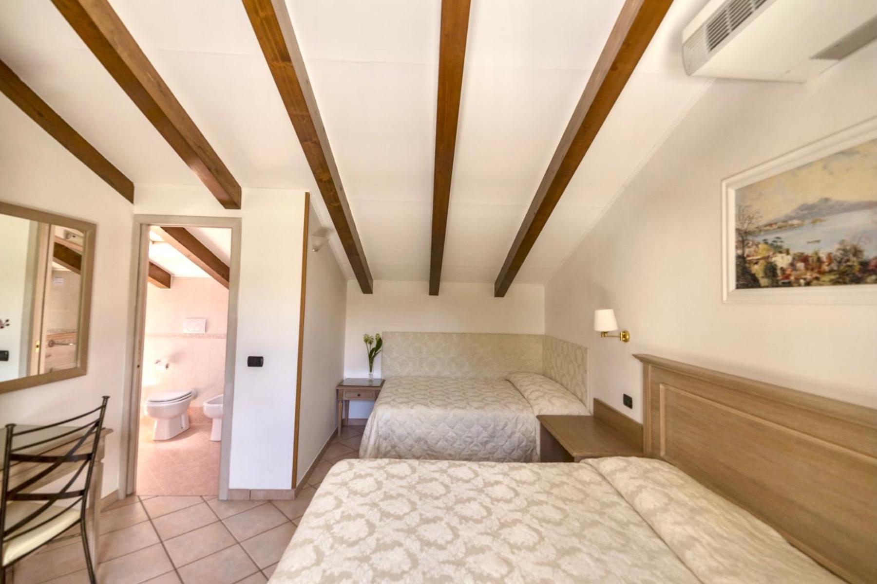 Comfort Triple Room