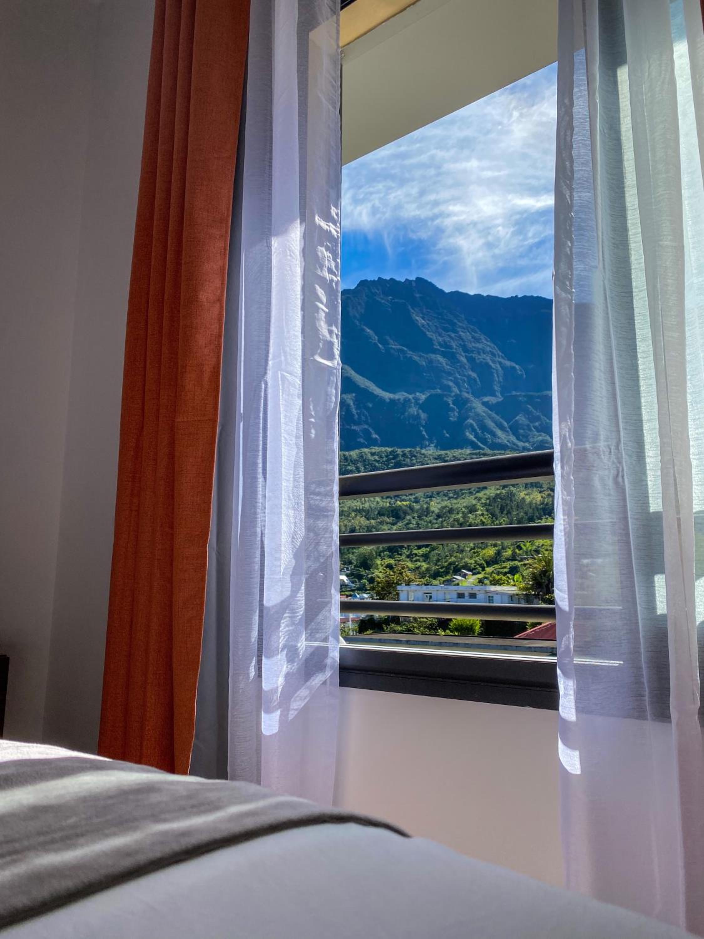 Family Room with Mountain View