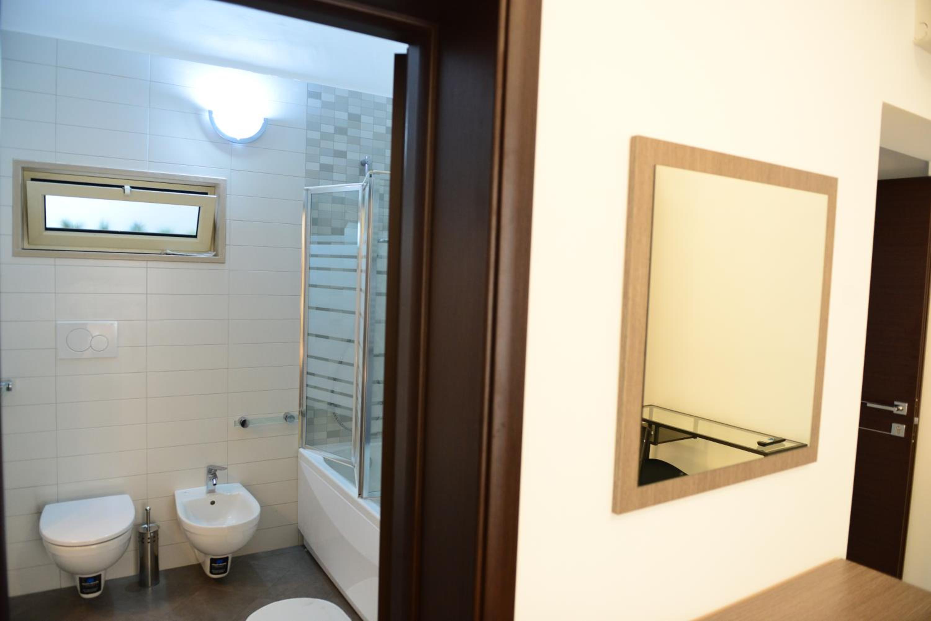 Double or Twin Room - Photo 2