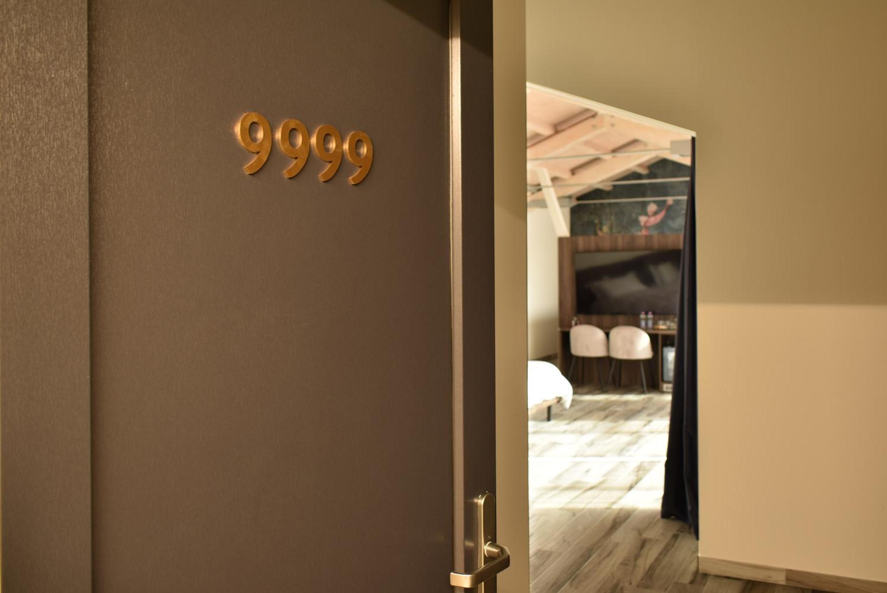 Double Room with Spa Bath photo 1