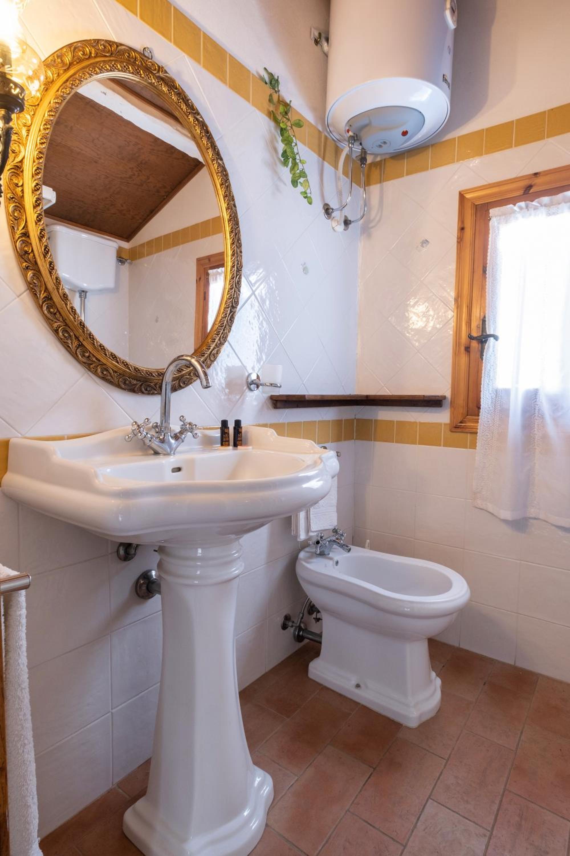 Maisonette photo 2