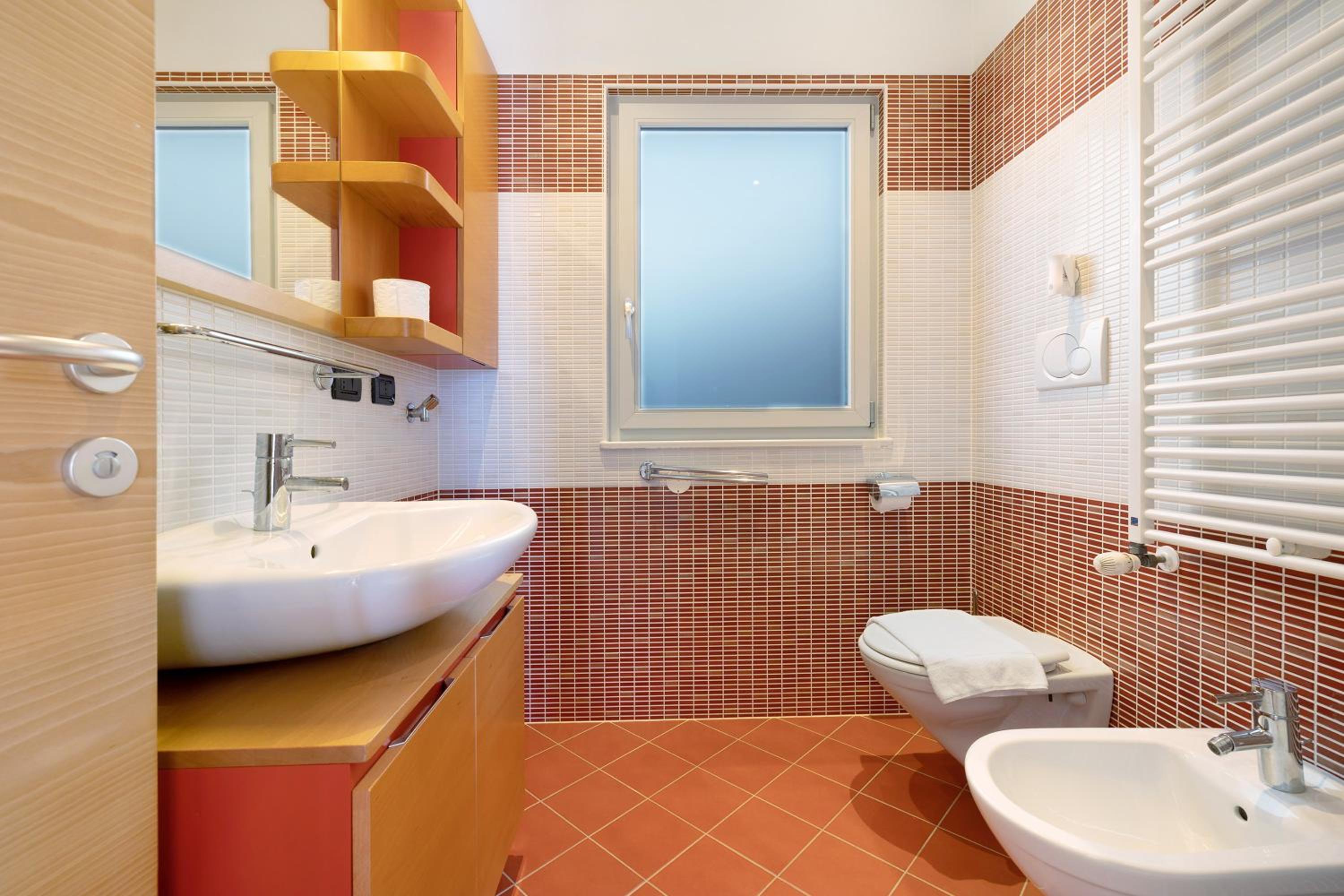 Two-Bedroom Deluxe Apartment with Garden View photo 3