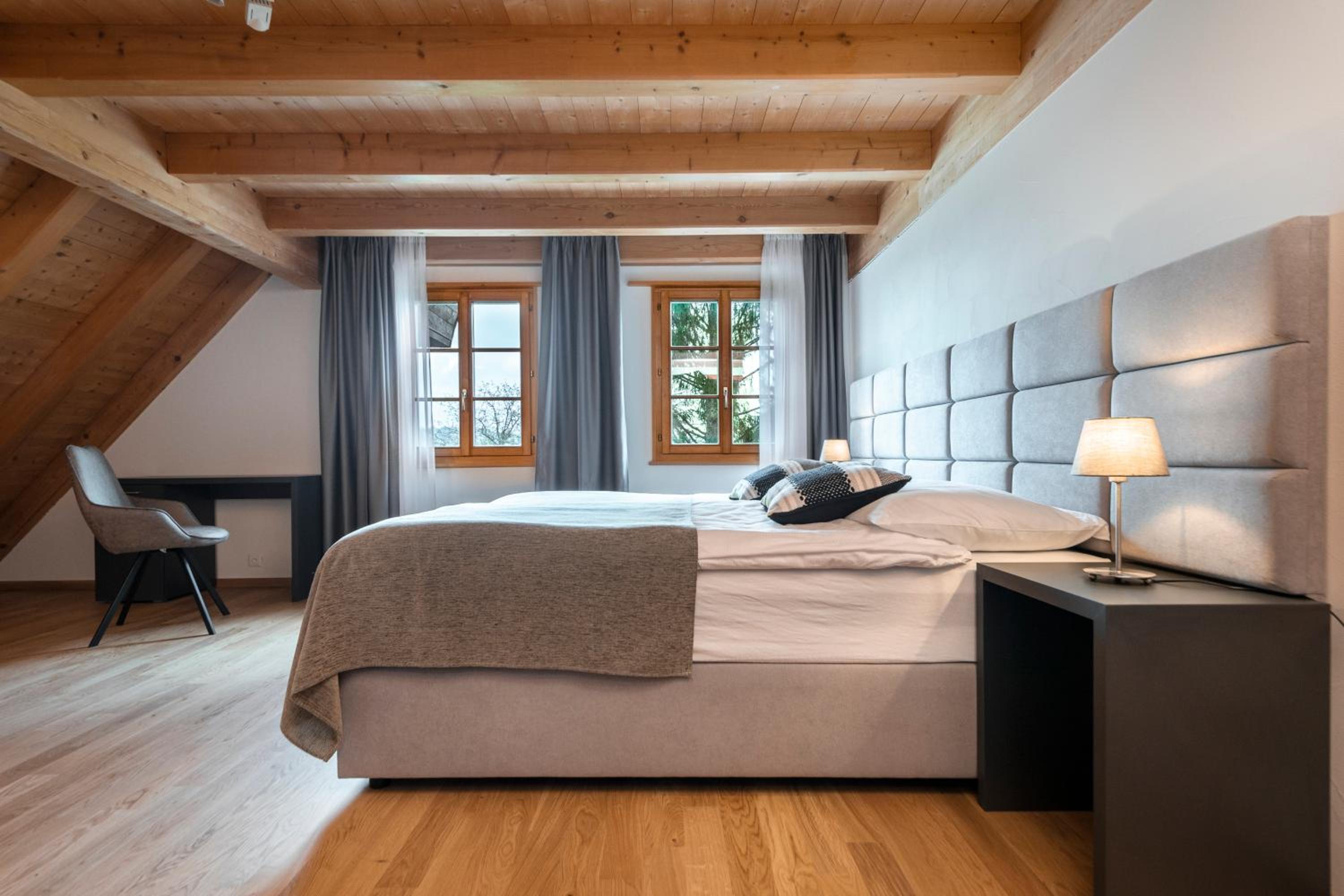 Twin Room in Attic Apartment with Shared Bathroom and Living Area for Common Use photo 3