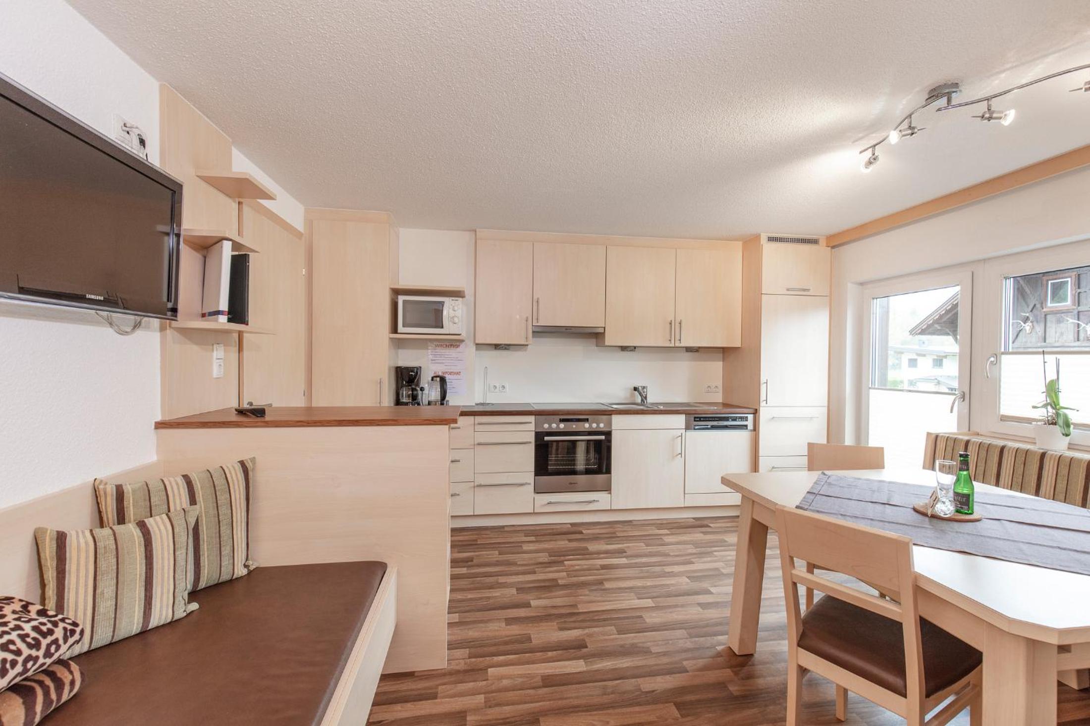 One-Bedroom Apartment - Photo 14