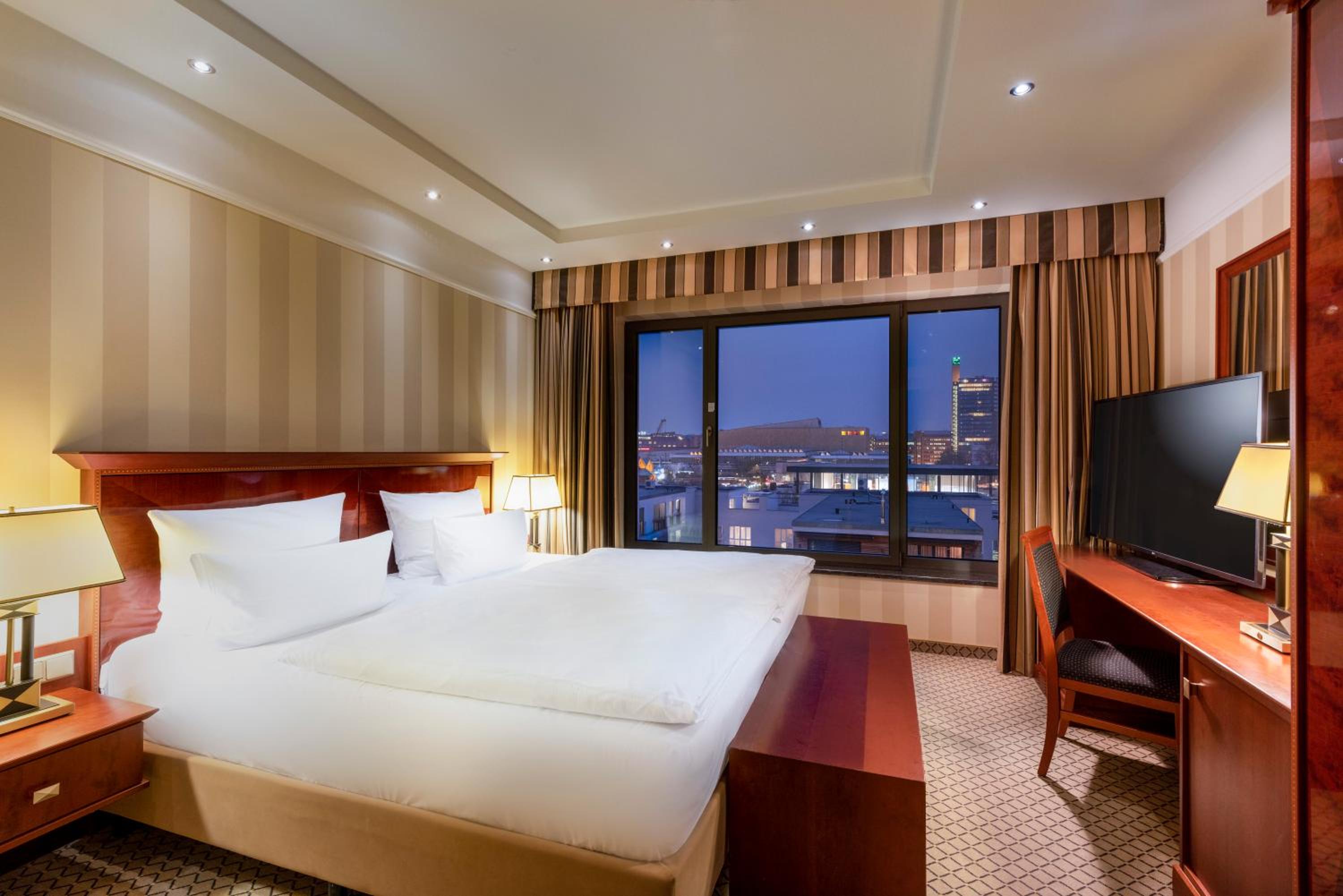 Superior Suite, 1 Bedroom Suite, 1 King