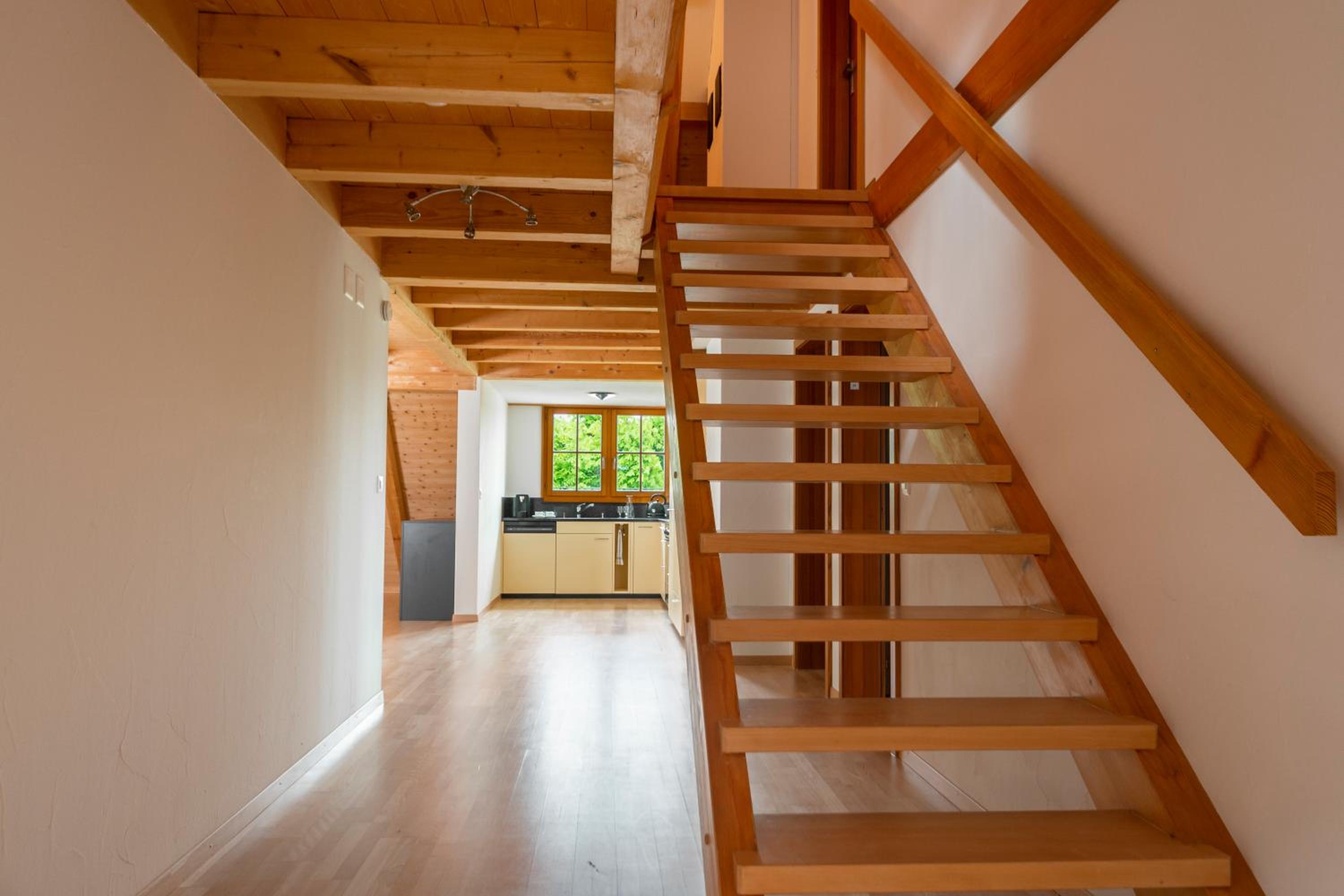 Twin Room in Attic Apartment with Shared Bathroom and Living Area for Common Use photo 2