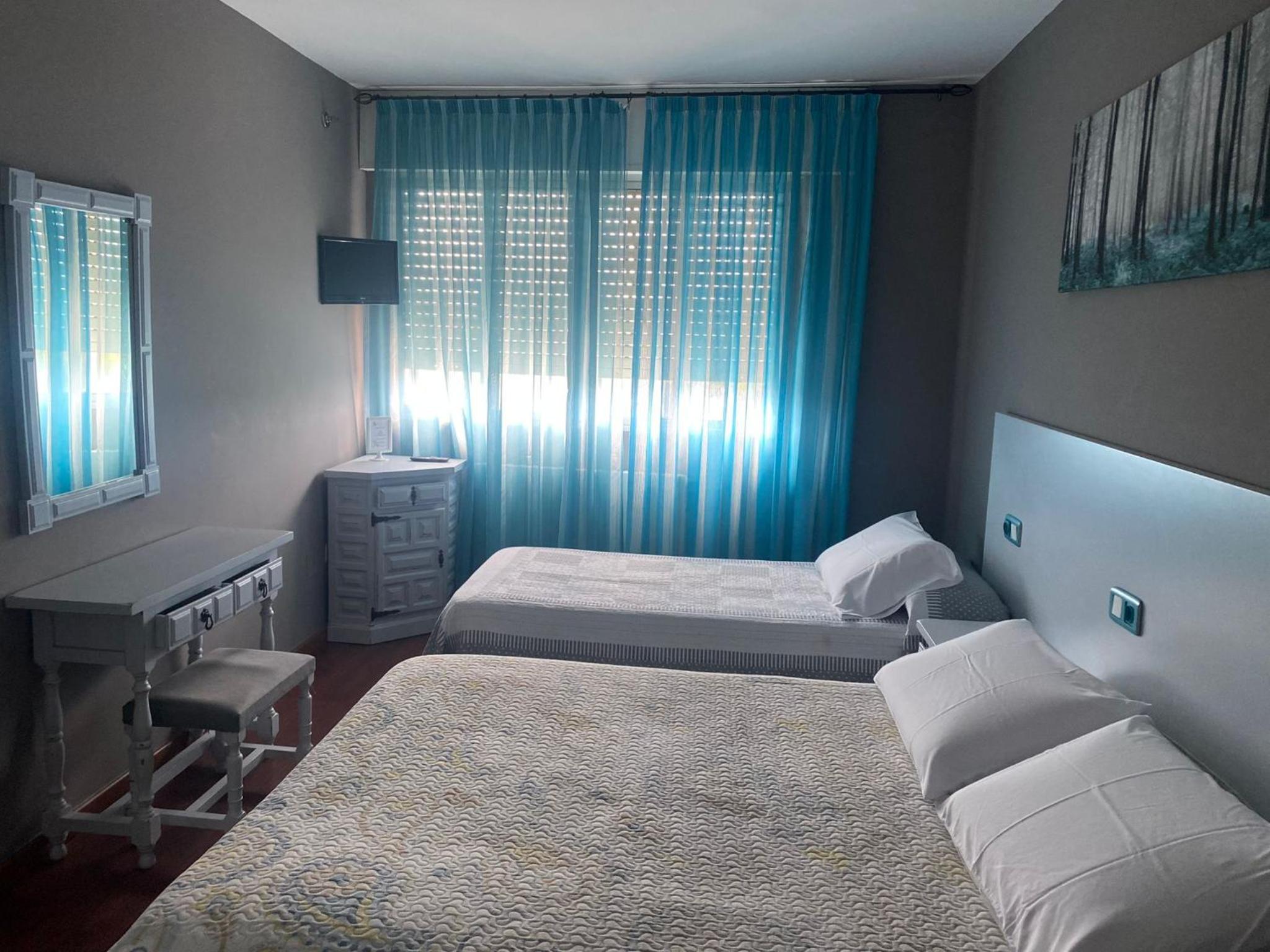 Double or Twin Room - Photo 48