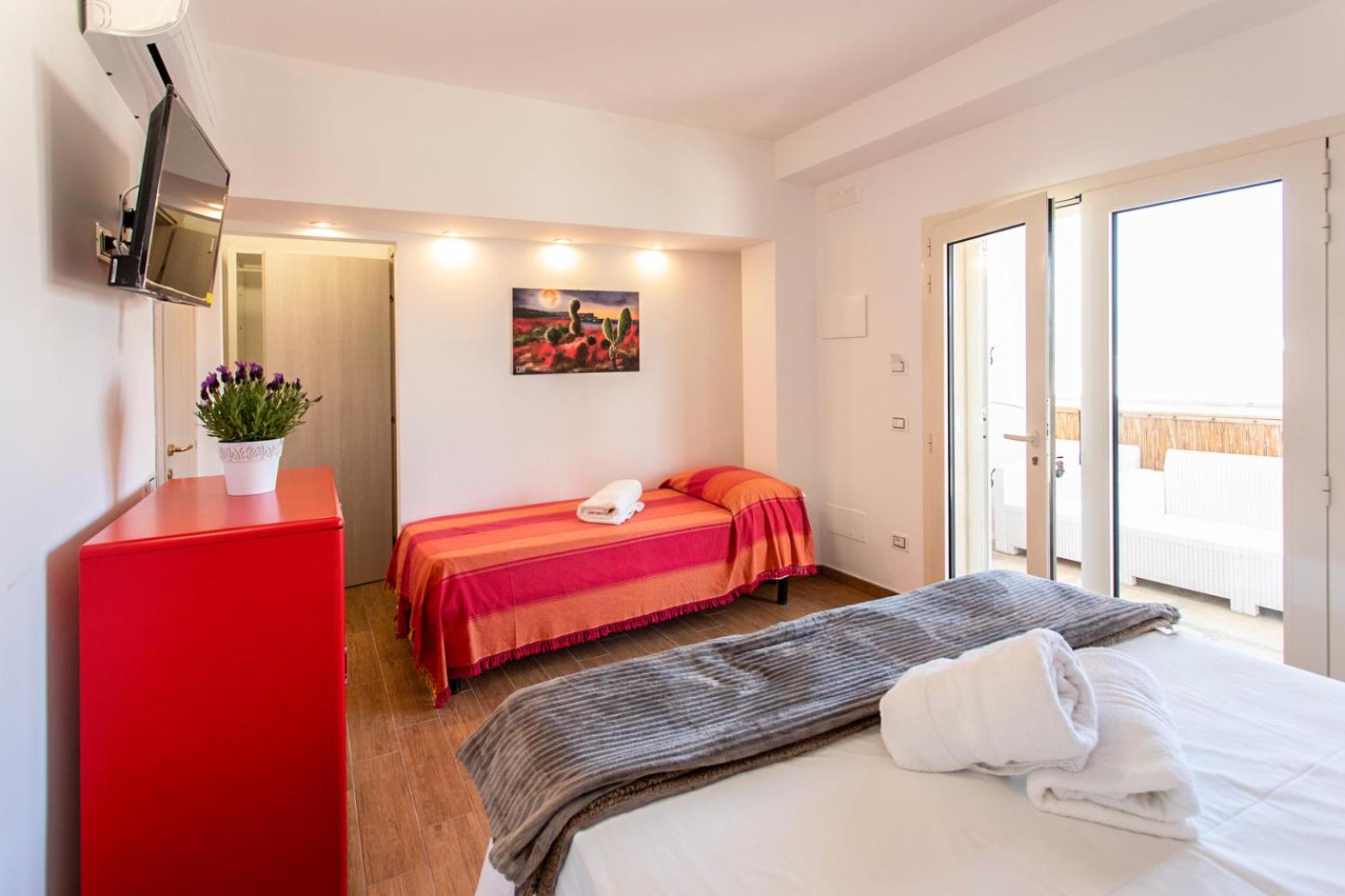 Triple Room with Sea View