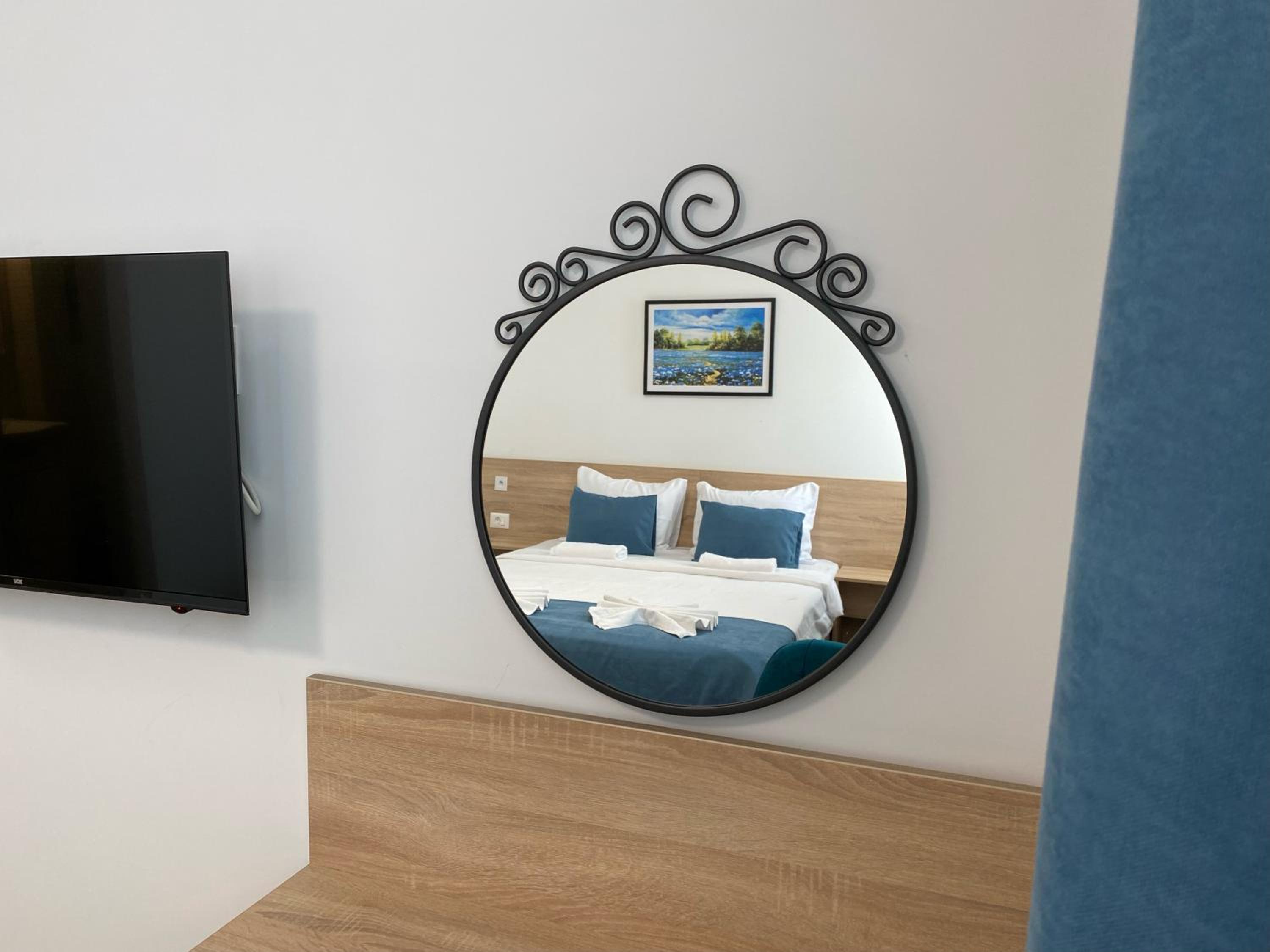 Double Room - Photo 10