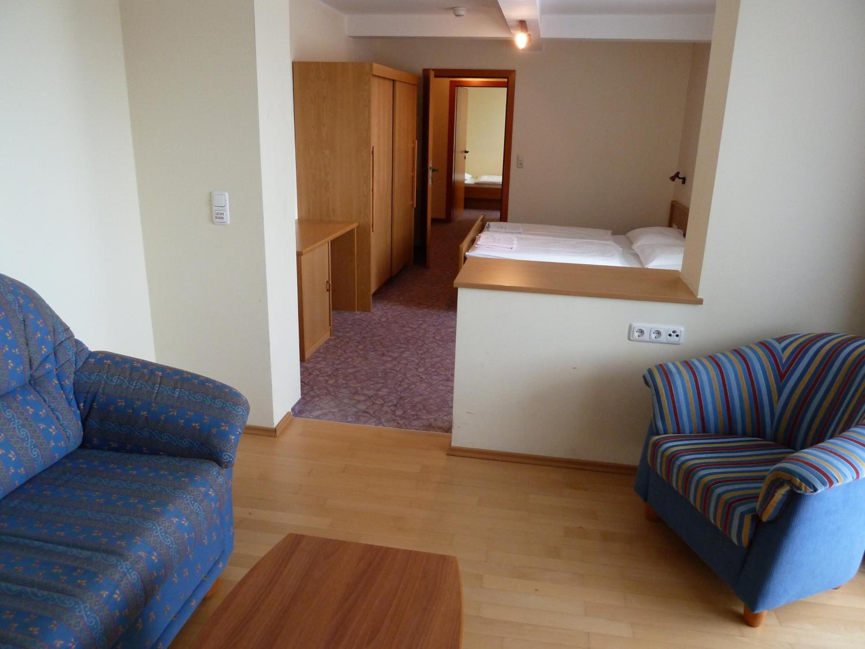 Family Room with Balcony photo 3